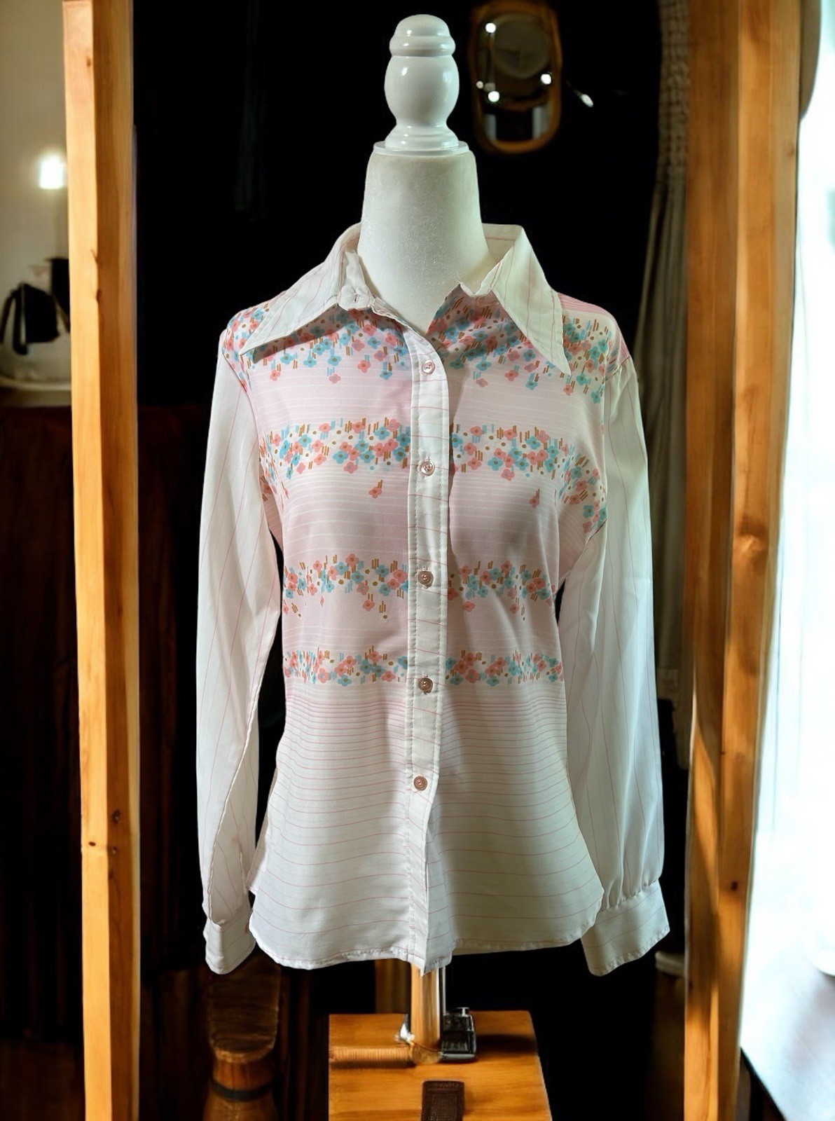 Vintage 70s Shirt Womens Size 13 Butterfly Collar Floral Print Top Pink White