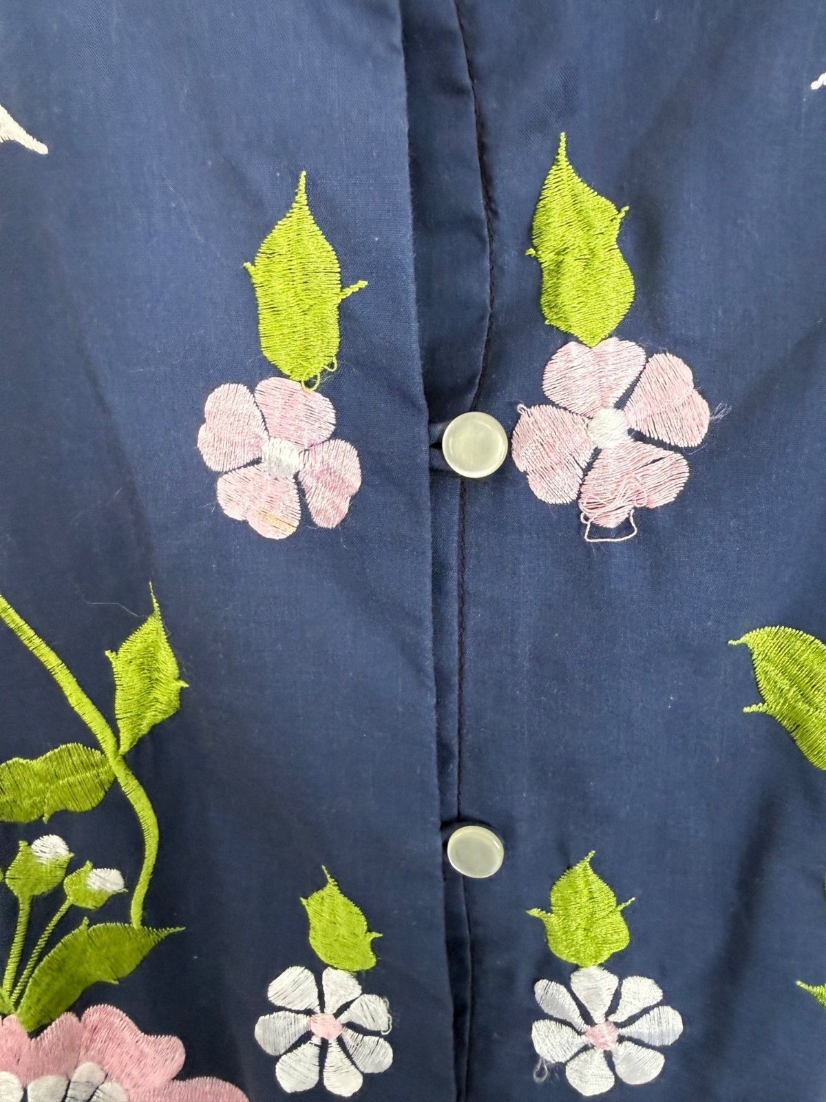 Caro of Honolulu Vintage 70s Floral embroidered Blue Button Down Floral 12