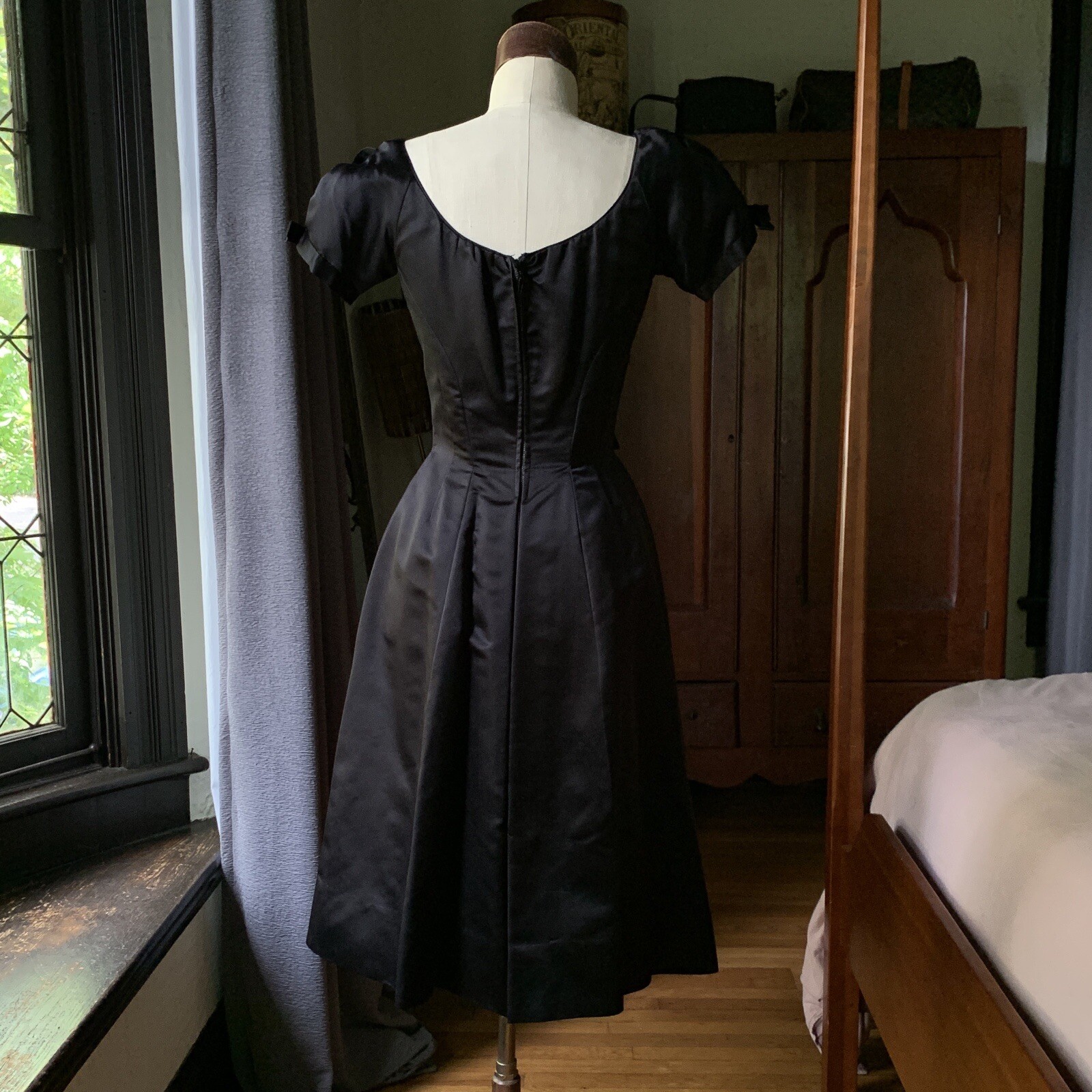 Rare CEIL CHAPMAN 1950s Vintage Black Satin COUTURE Cocktail Dress XS/S