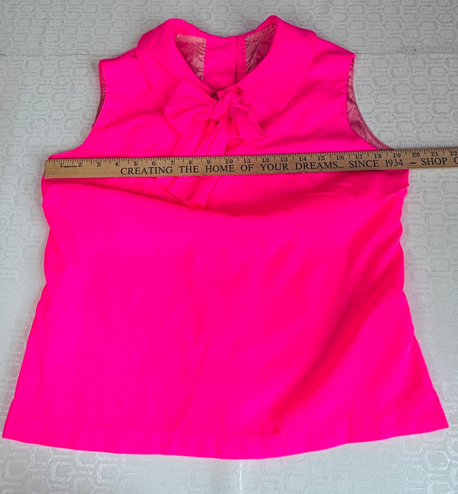VTG 60’S MOD NEON PINK PUSSY-BOW SECRETARY TANK TOP BLOUSE SHIRT*S/M