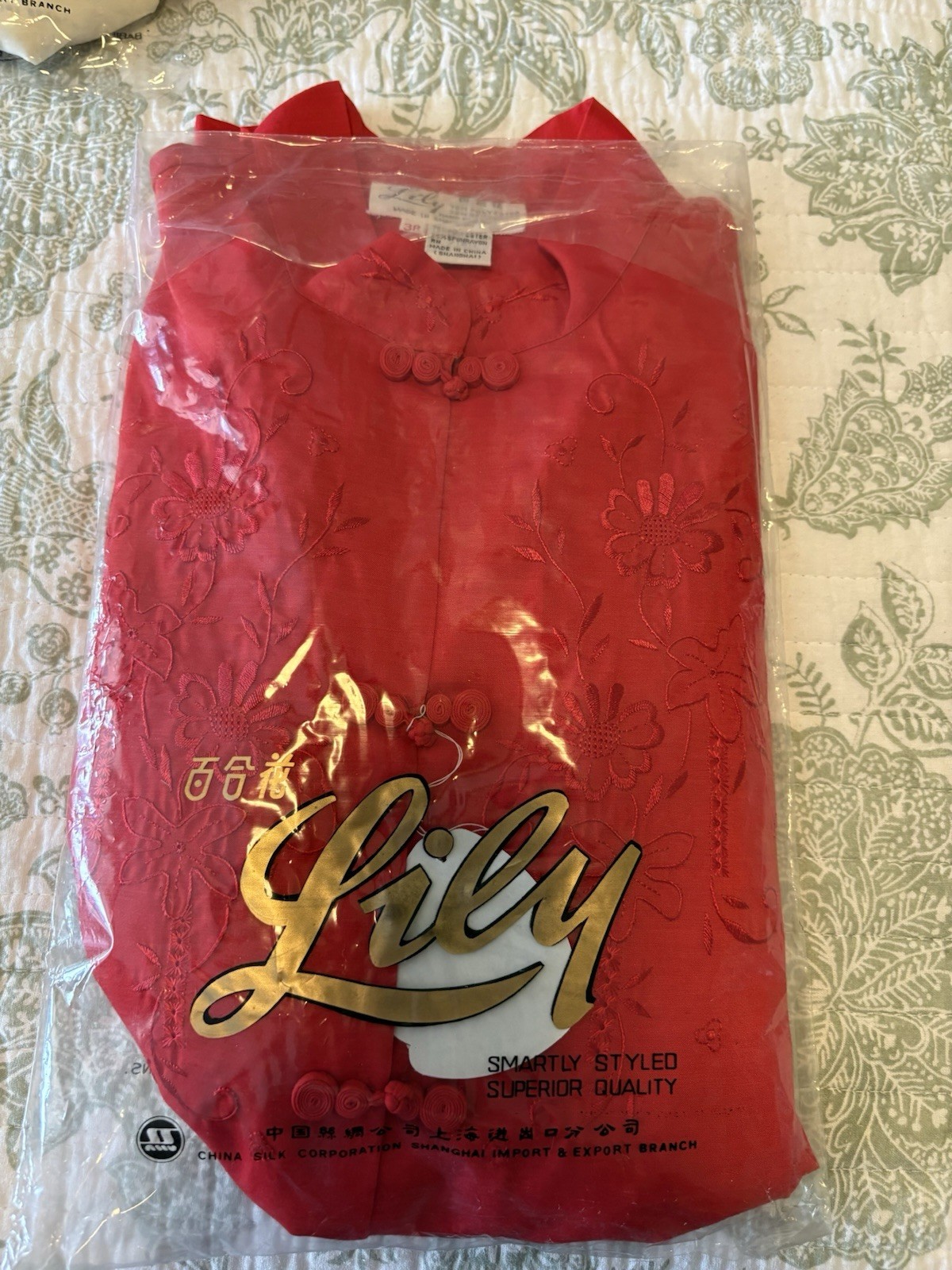 VTG Lily Brand Red Embroidered Long Sleeve Blouse Size 38