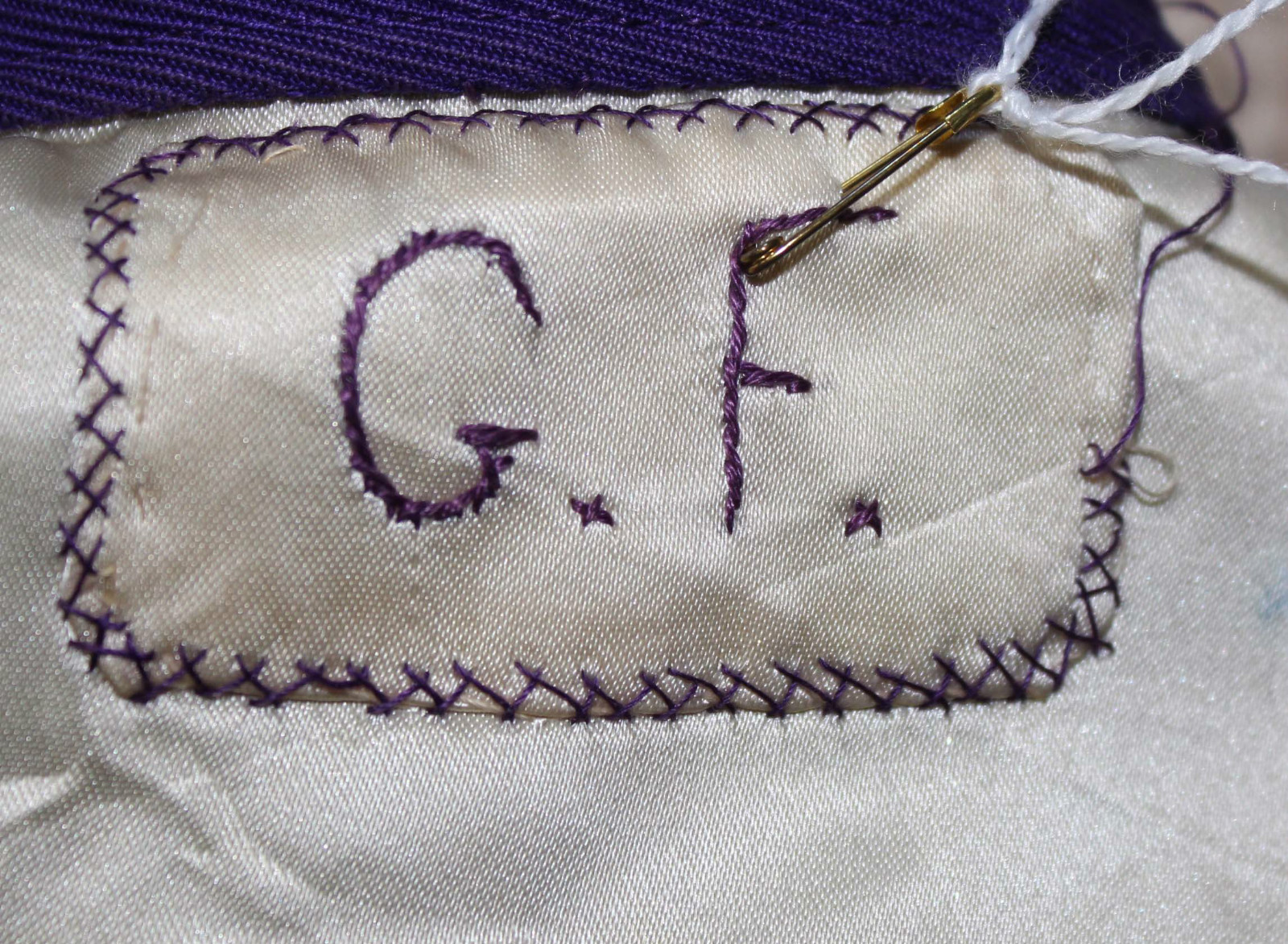 RARE VINTAGE 1950’S PURPLE CHEERLEADER COTTON TWILL CAPE SIZE MEDIUM