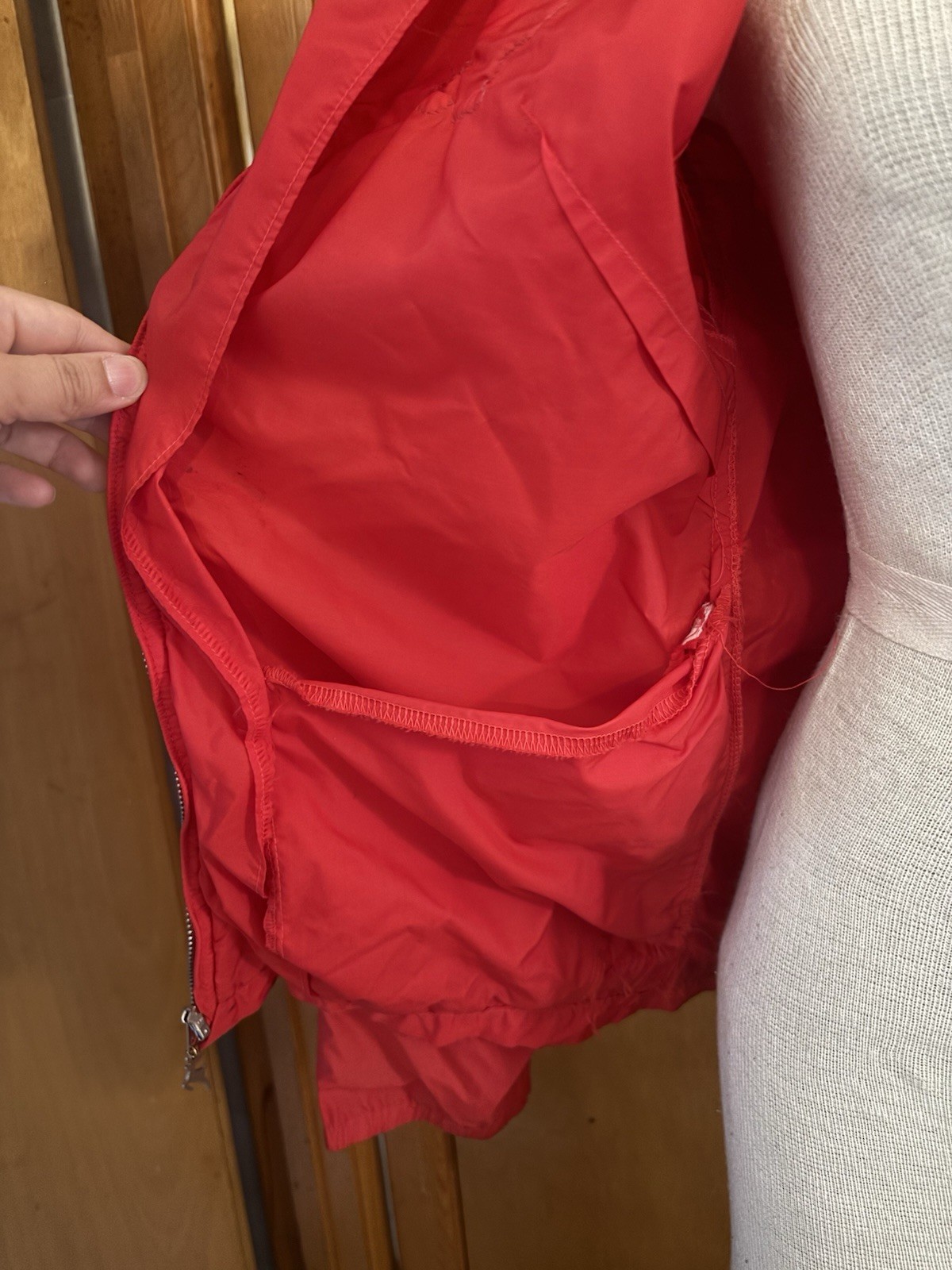 WHITE STAG USA: REWORKED VINTAGE “Snow White Dwarves” Nylon Jacket SZ.S (RED)
