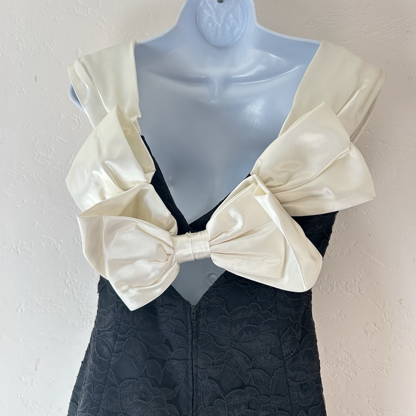 ROBERTA Vintage 90s Lace Beaded Bow Back Midi Prom party Formal Dress Size 9/10