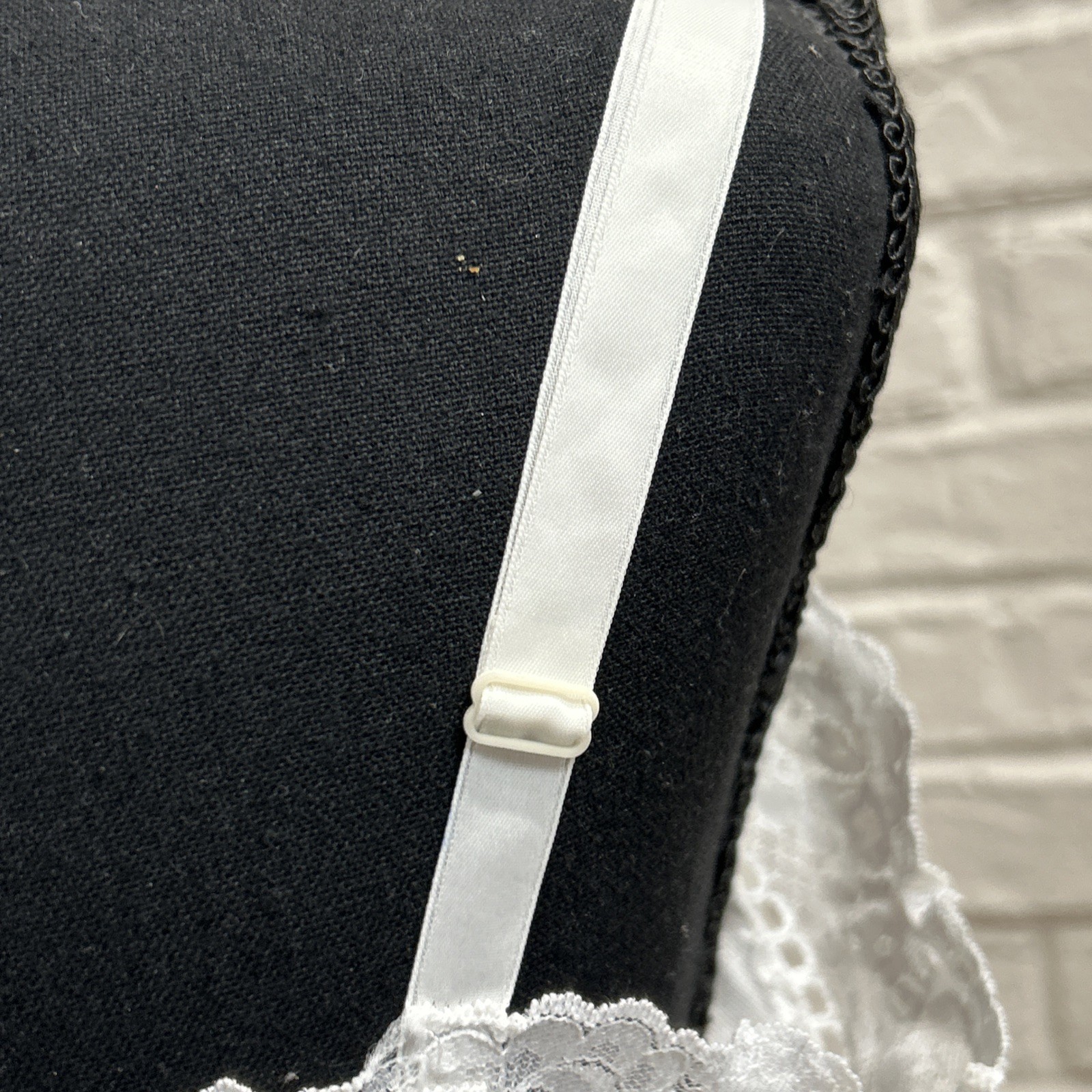 Vintage MARDOR Slip Size Large ~ White Lace Camisole Tank Lingerie / Wedding