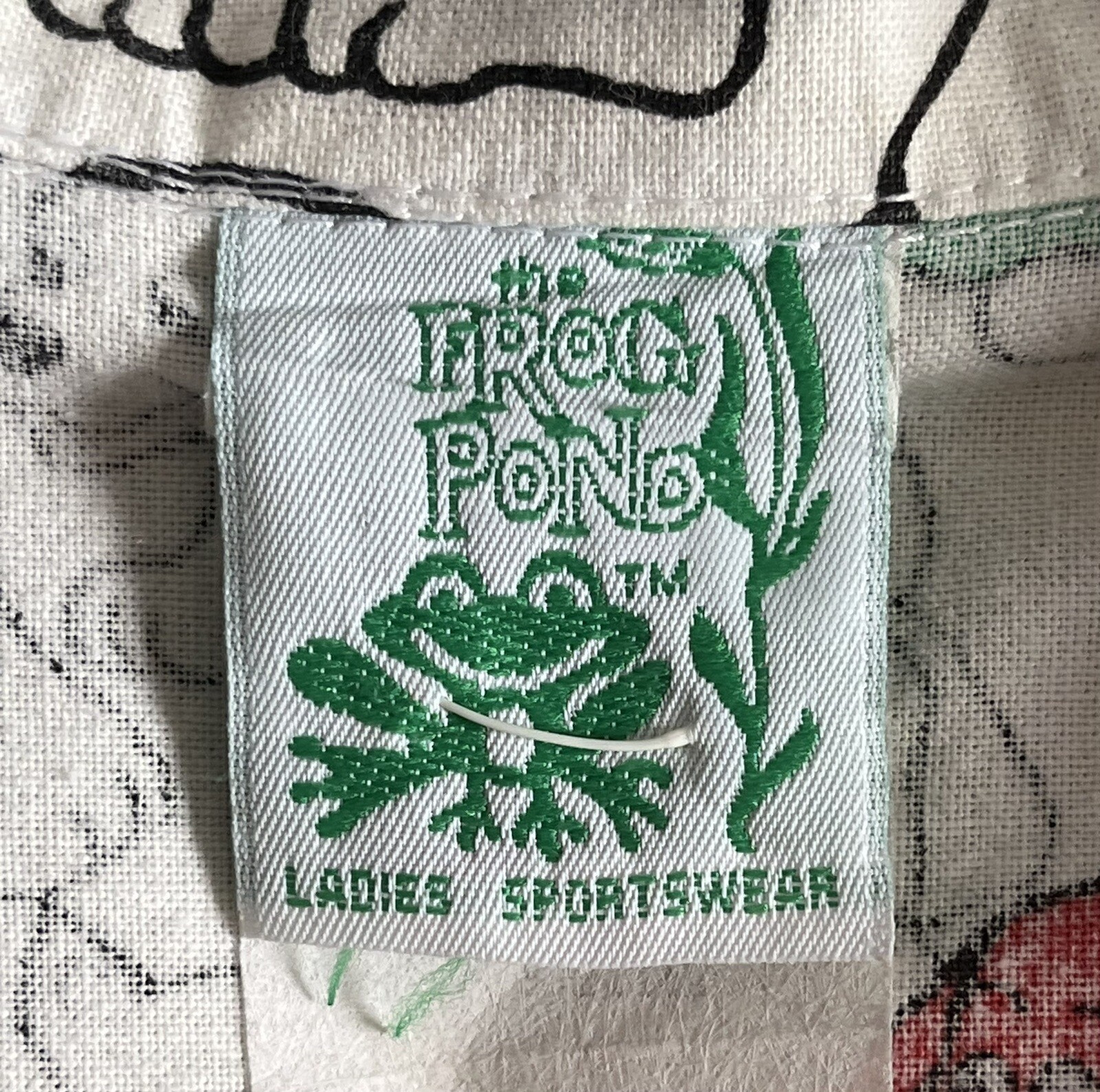 The Frog Pond Ladies Sportswear Dog Puppy Print Zip Up Jacket Medium Vintage