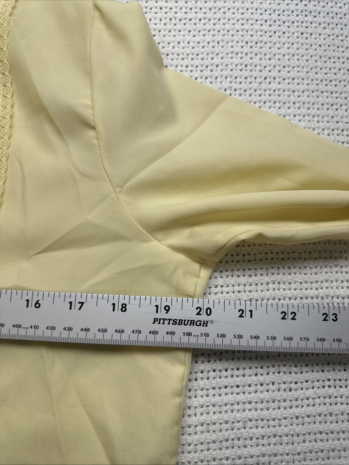 Vintage 80’s Women’s Pat Fashions Cream Blouse Size Large Canary Yellow