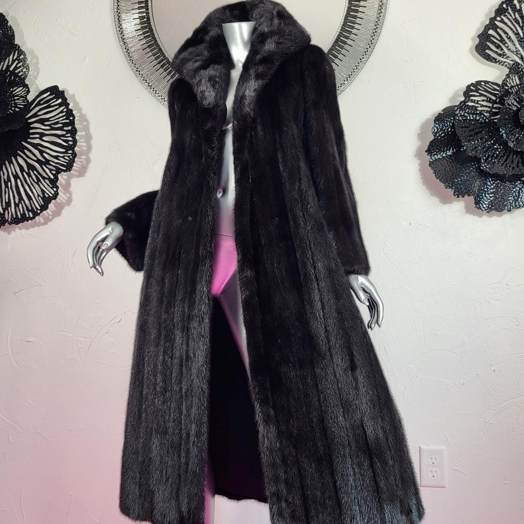 PARISIAN FURS~M/L~STUNNING VINTAGE BLACK GENUINE REAL FULL LENGTH MINK FUR COAT