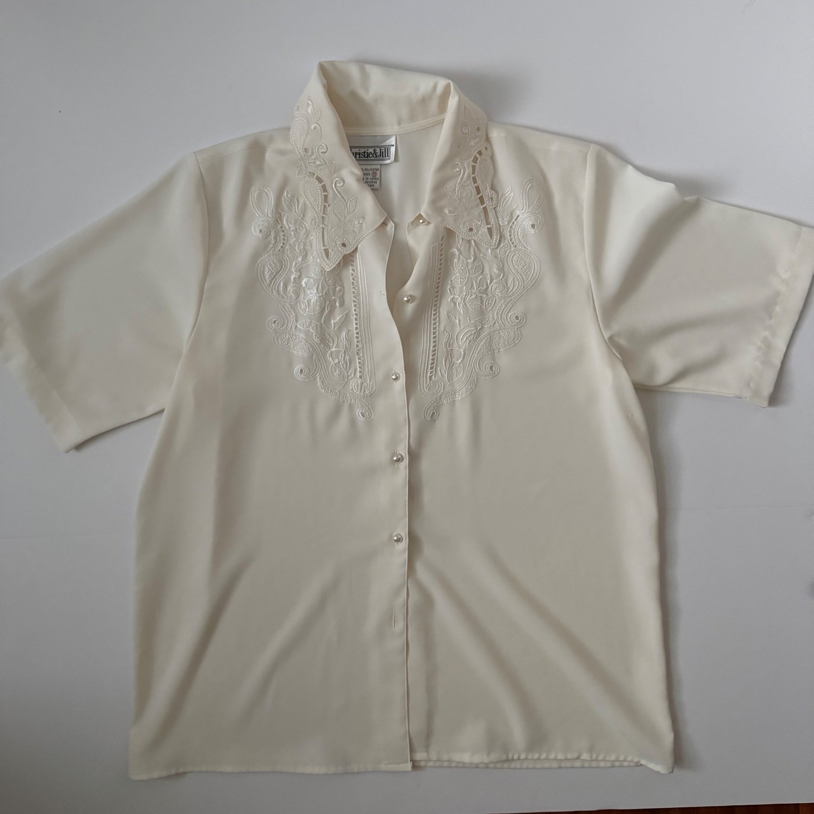 Vintage ivory Christie and Jill button up blouse with lace collar detail size 10