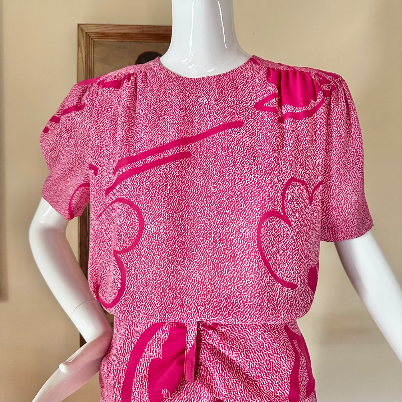 Vintage 1980s New Wave Cartoon Hearts Blouson Peplum Short Sleeve Day Dress M
