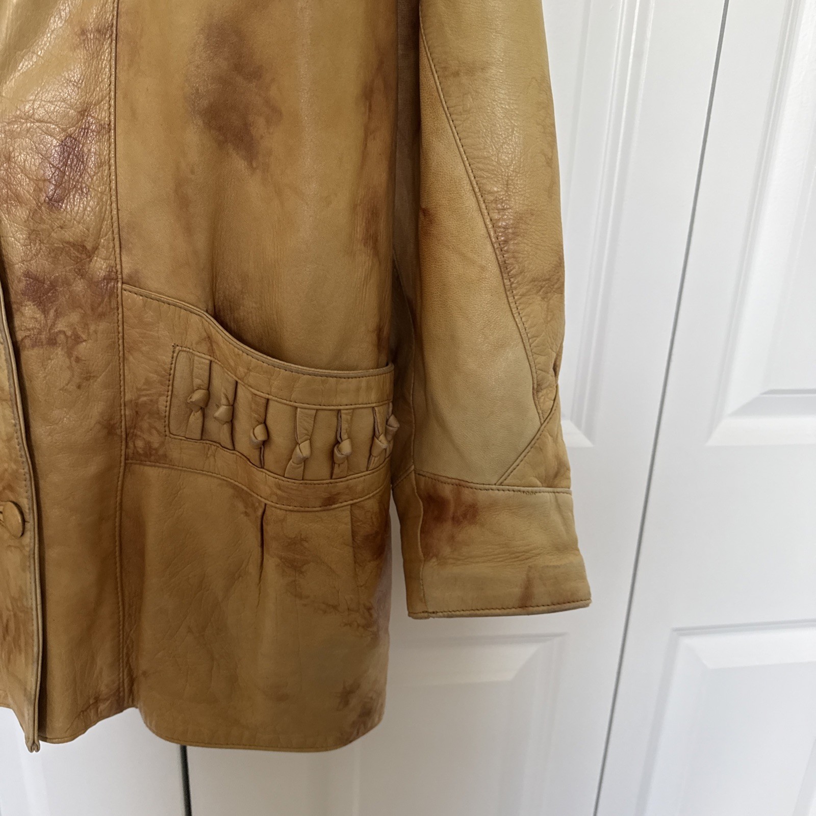 Vintage 70s/80s Tan Leather Jacket Sz S Oversized Ruched Shoulders Knot Details