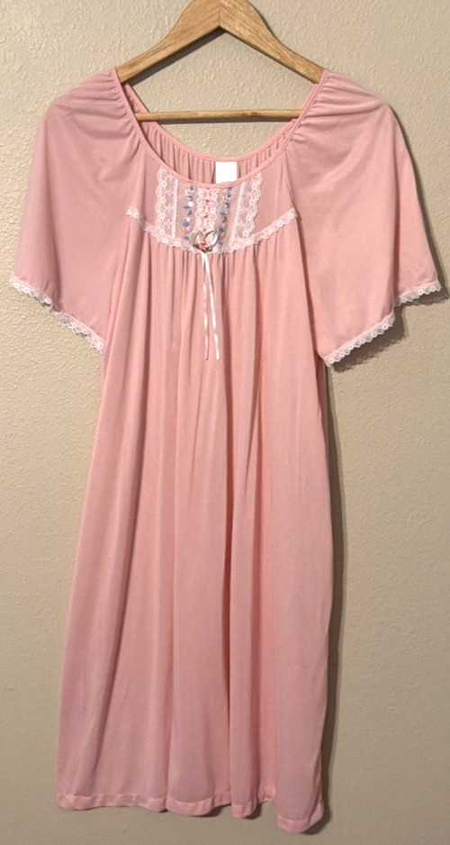 Vintage Classic Elements Pink Nightgown Mumu Size L Housecoat Pajamas Lace
