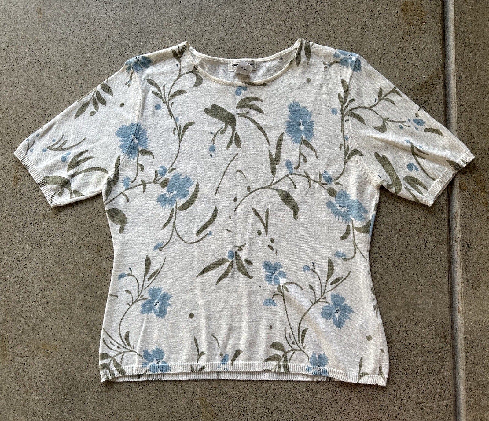Vintage Yarnworks Blue & White Acrylic Blend Floral Short Sleeve Top Size M