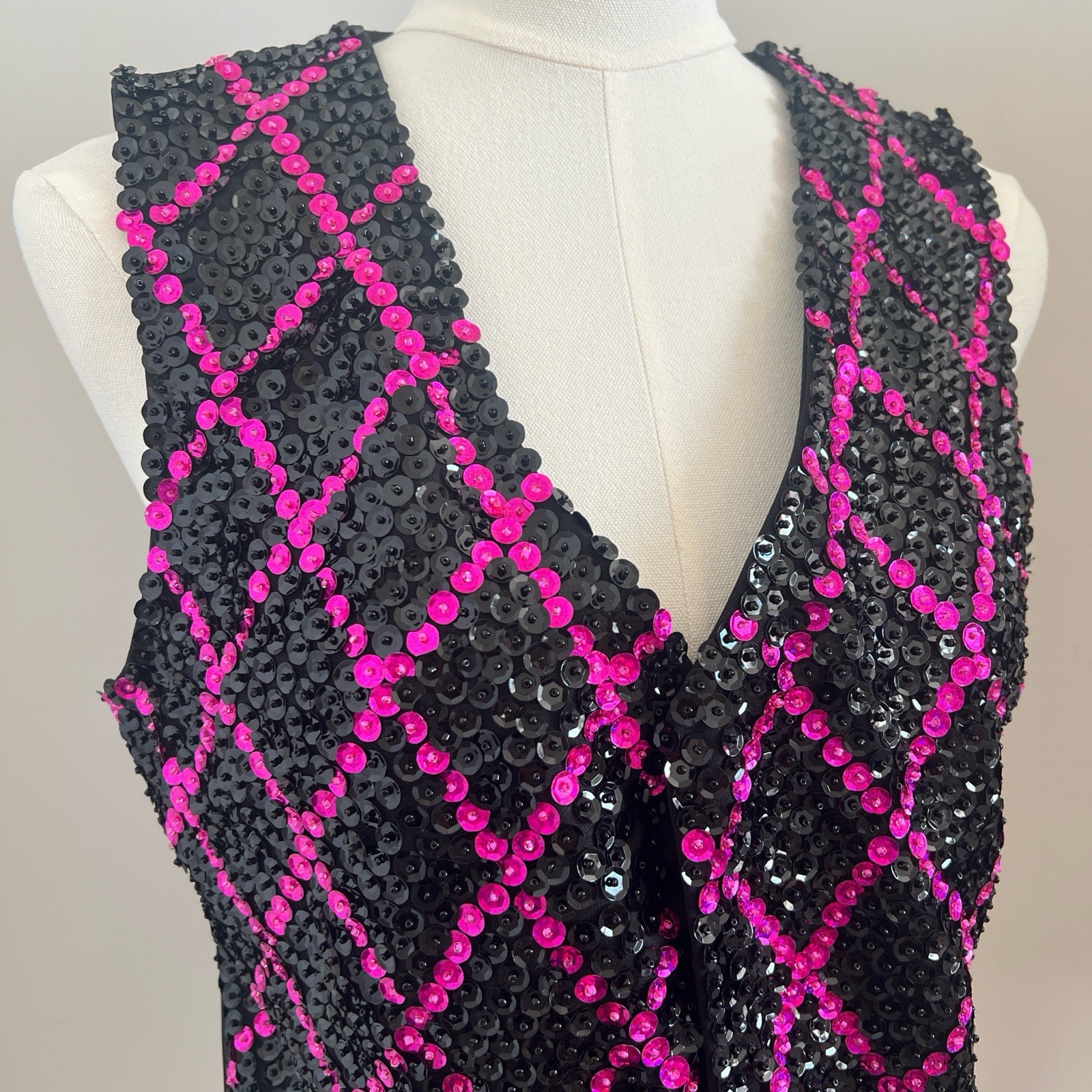 Vintage Hot Pink/Black Beaded/Sequined Vest Size XL from Glamorous Costume