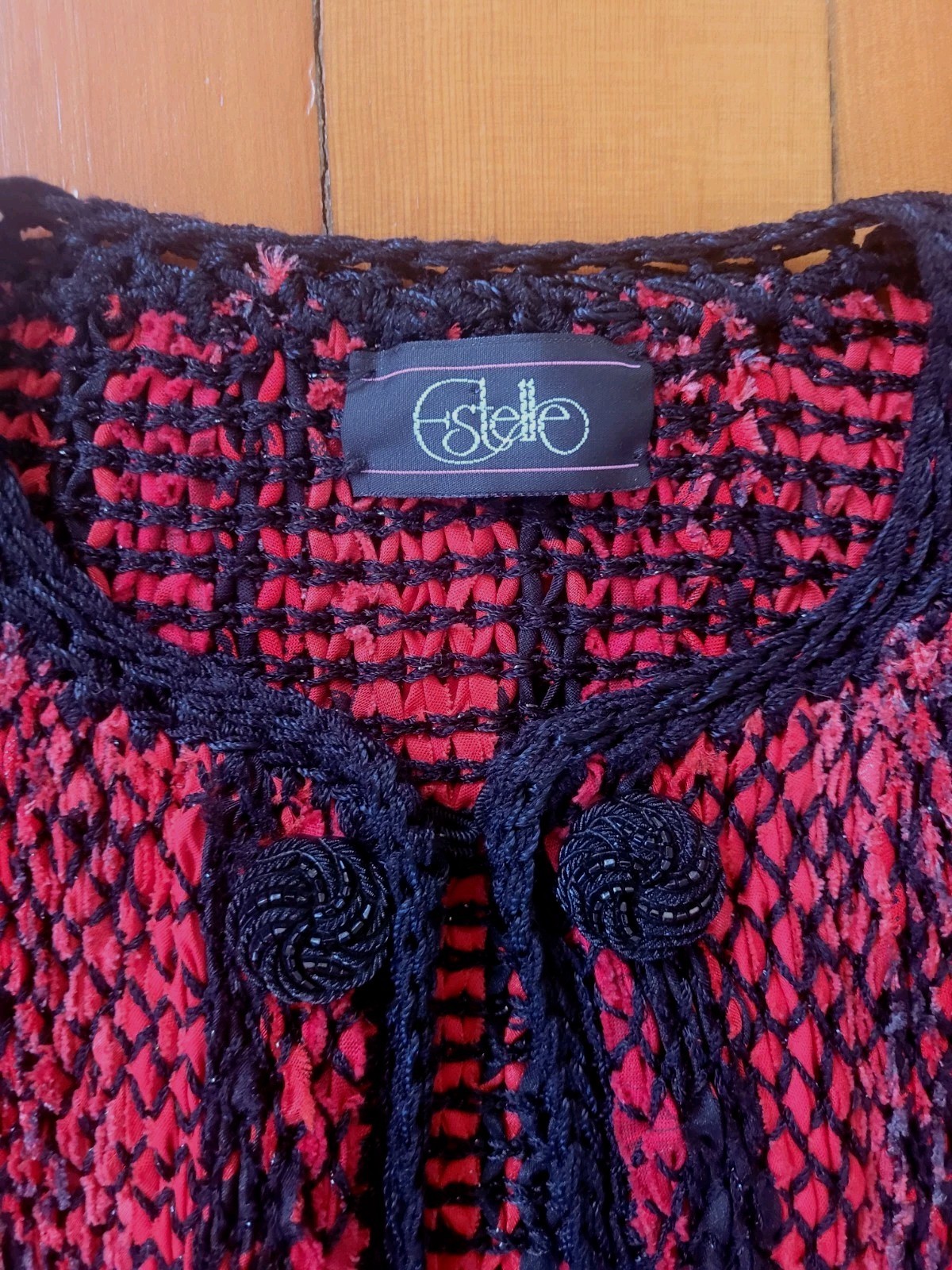 VINTAGE ESTELLE GRACER | 1983 Handwoven Artisan Red And Black Sweater