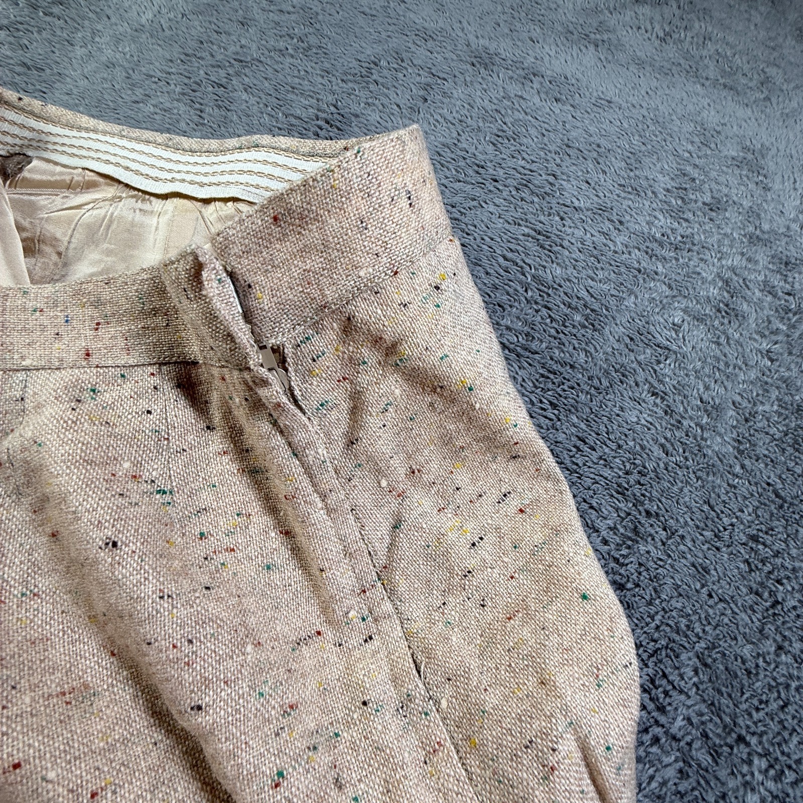 Vintage Wool Blend Tweed Pencil Skirt Flecked Neutral Lined 1960s 1970s Small