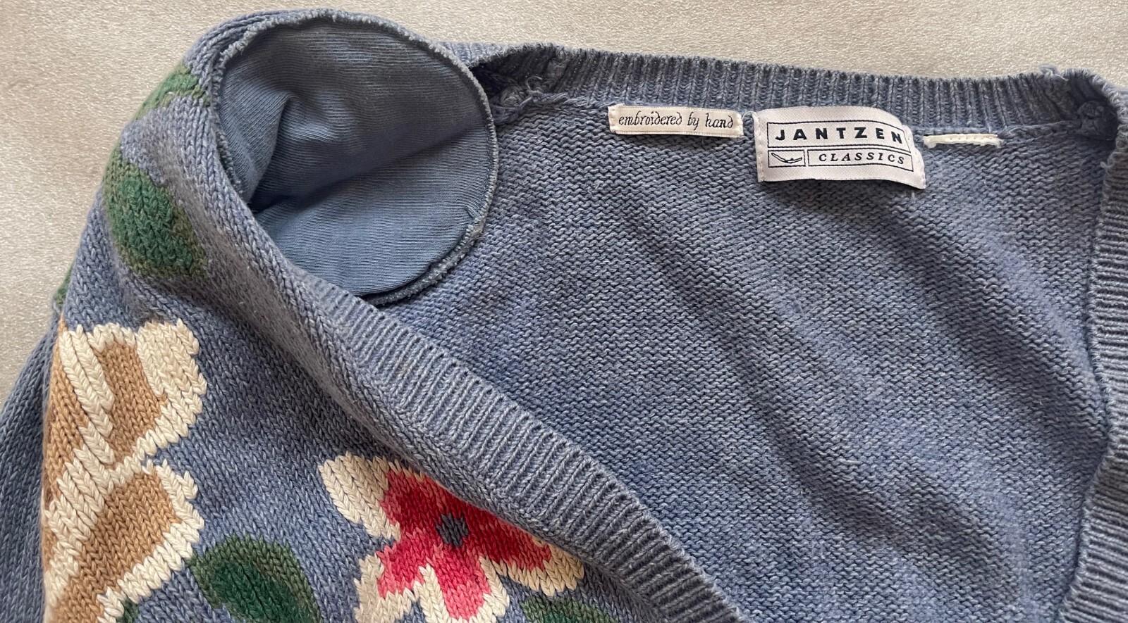 Y2K JANTZEN CLASSICS, RAMIE COTTON KNIT BLUE CARDIGAN HAND STITCHED FLOWERS, EUC