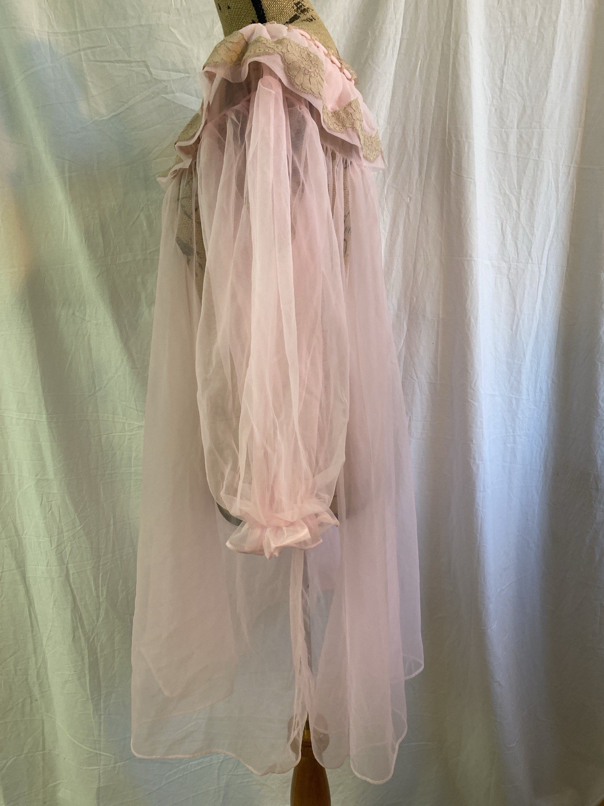 Vintage Lisette Chiffon Pink Lace Trim Sheer Peignoir Robe Large New Old Stock