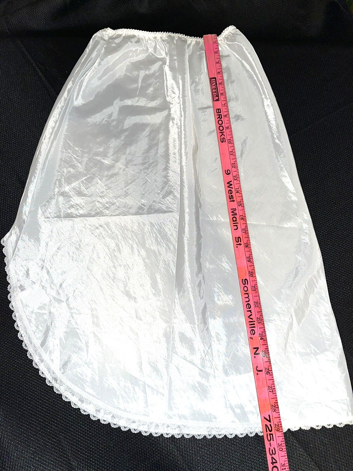 Vtg Warners Half Slip Satin Perfect Measure Polyester Swishy Cloud White M L