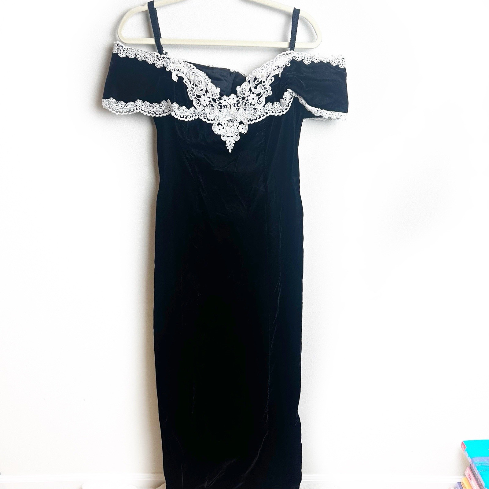Vintage Steppin’ Out Black velvet maxi formal gown off-shoulder size: S