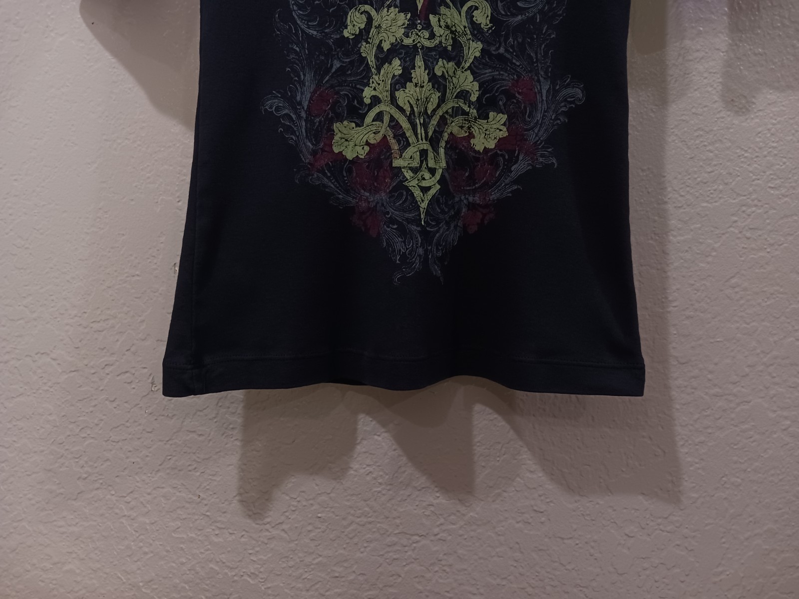 Sledge USA „Damask” Vintage 2000s Women’s 3/4 Sleeve V-Neck Long Sleeve T-Shirt