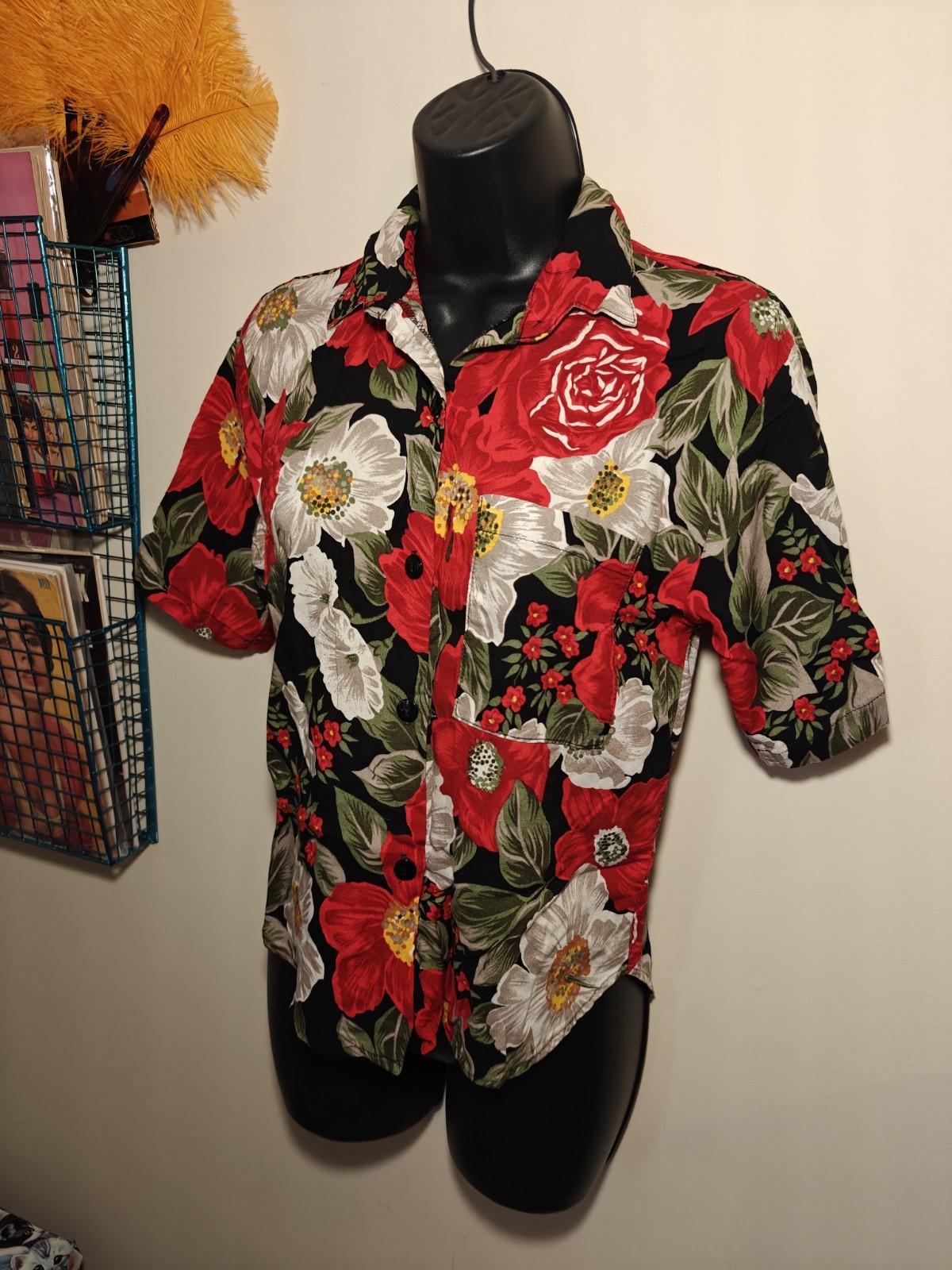 Vtg 80s 90s Floral Red Black White Button Up Short Sleeve Top Pulp Fiction Indie