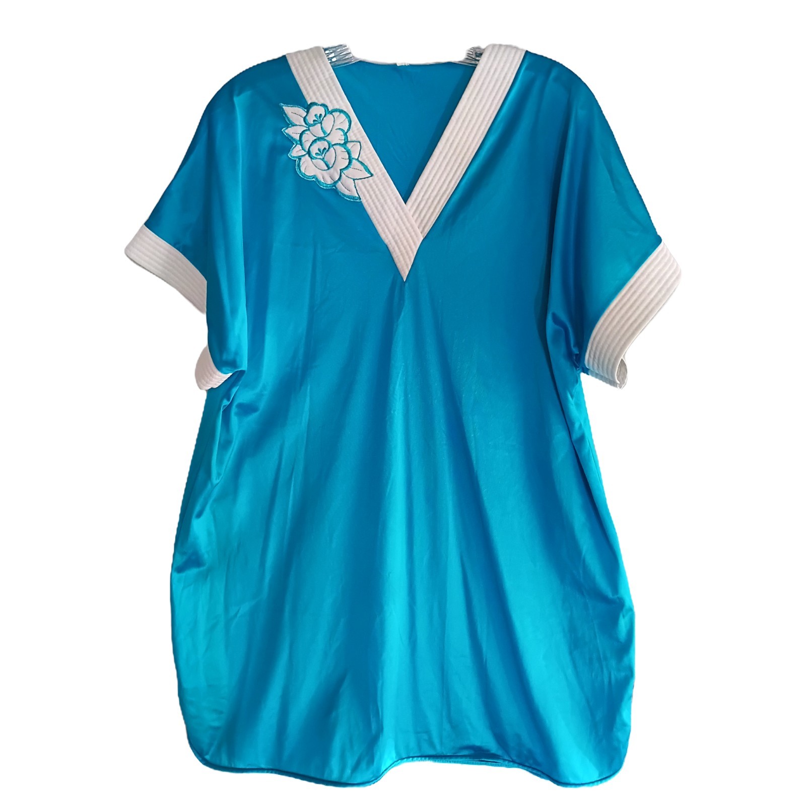 Vtg 70’s Turquoise Blue & White V-neck Short Nighty With Embroidered Flower