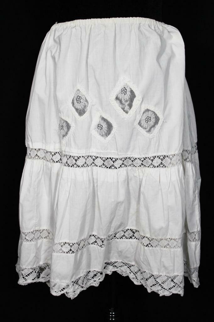 ANTIQUE FRENCH EDWARDIAN WHITE COTTON PETTICOAT WITH LACE TRIM 24-30″ WAIST 25″L
