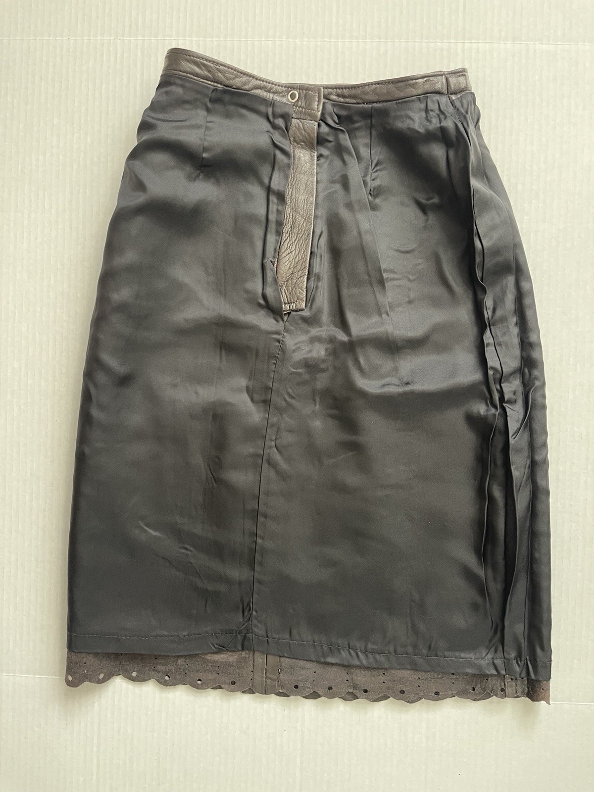 Vintage Genuine Leather Skirt NWT Deep Brown Scalloped Hem XXS 23” Waist