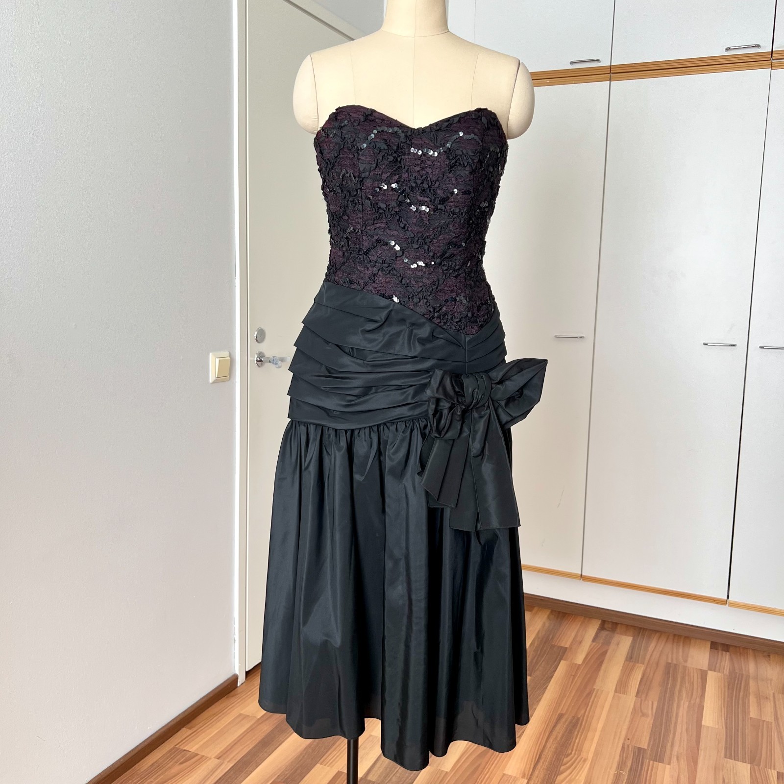 1980s VERA MONT Drop Waist Evening Dress Strapless Sequin Corset Cocktail EU 40