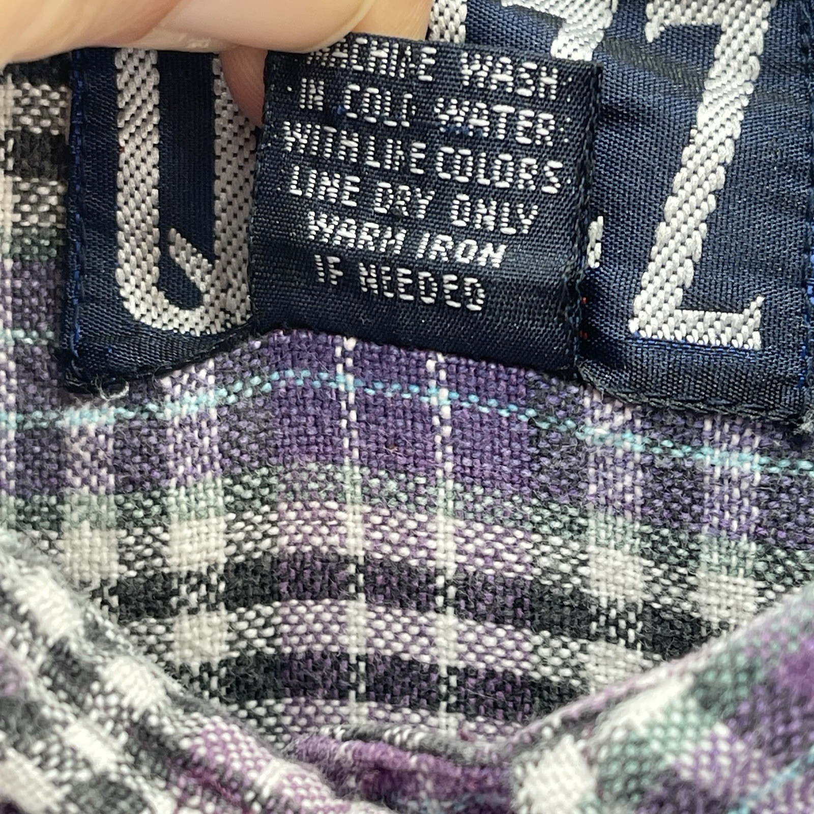 Vintage Quizz New with tags York Snaps Up Shirt Women Medium Crop Petite Purple*