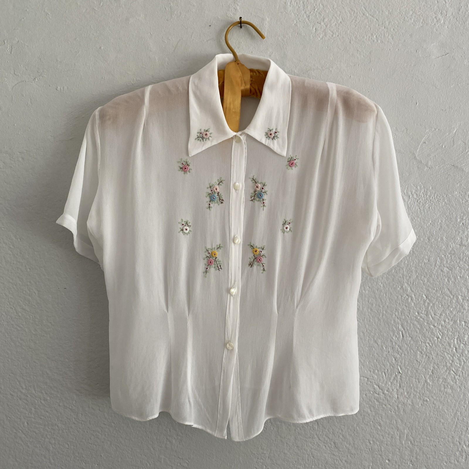 Vintage 30s 40s White Rayon Crepe Collared Blouse Floral Embroidered Top sz XS S
