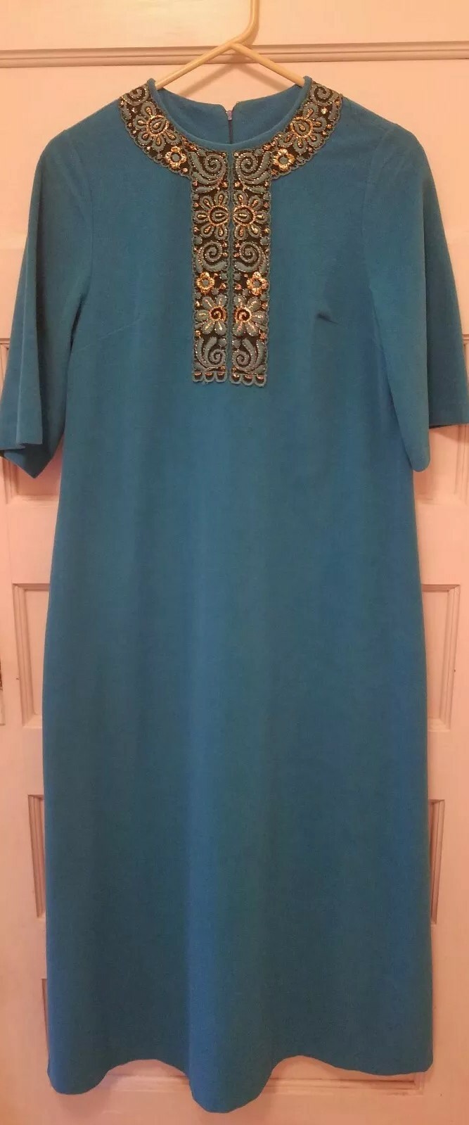 Vtg Sears, Roebuck & Co. Ladies Size 12 Teal Velour Embroidered Yoke Lounge Robe