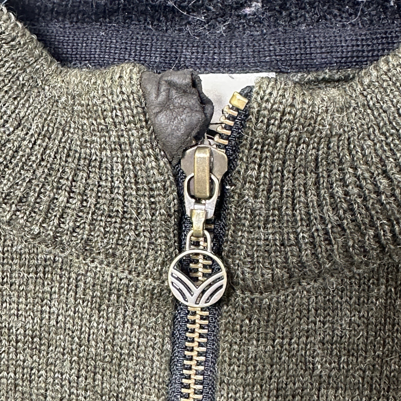 Vintage Dale of Norway Large Women’s 1/4 Zip Wool Sweater w/Elbow Patches Green