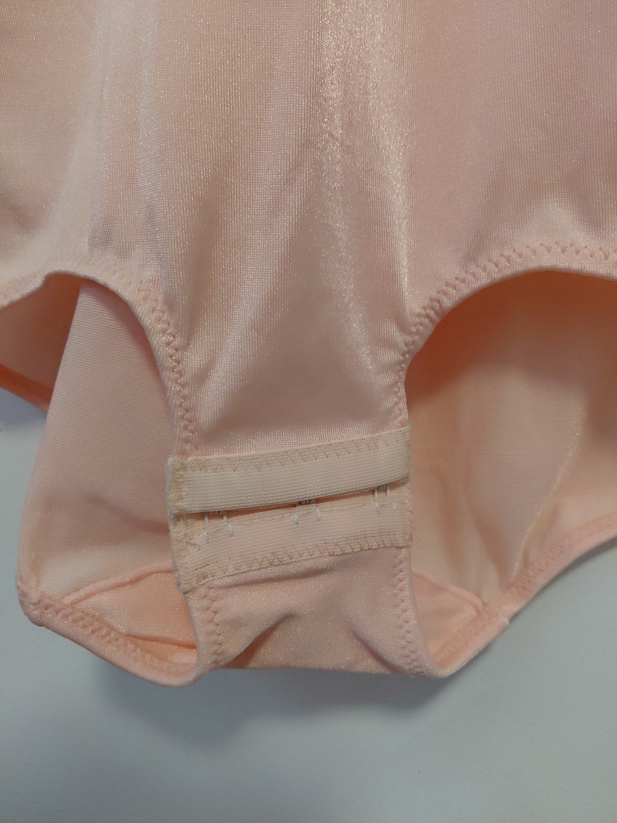 Vintage Olga Body Suit Satin & Lace Detail Boudoir Lingerie Peach Small