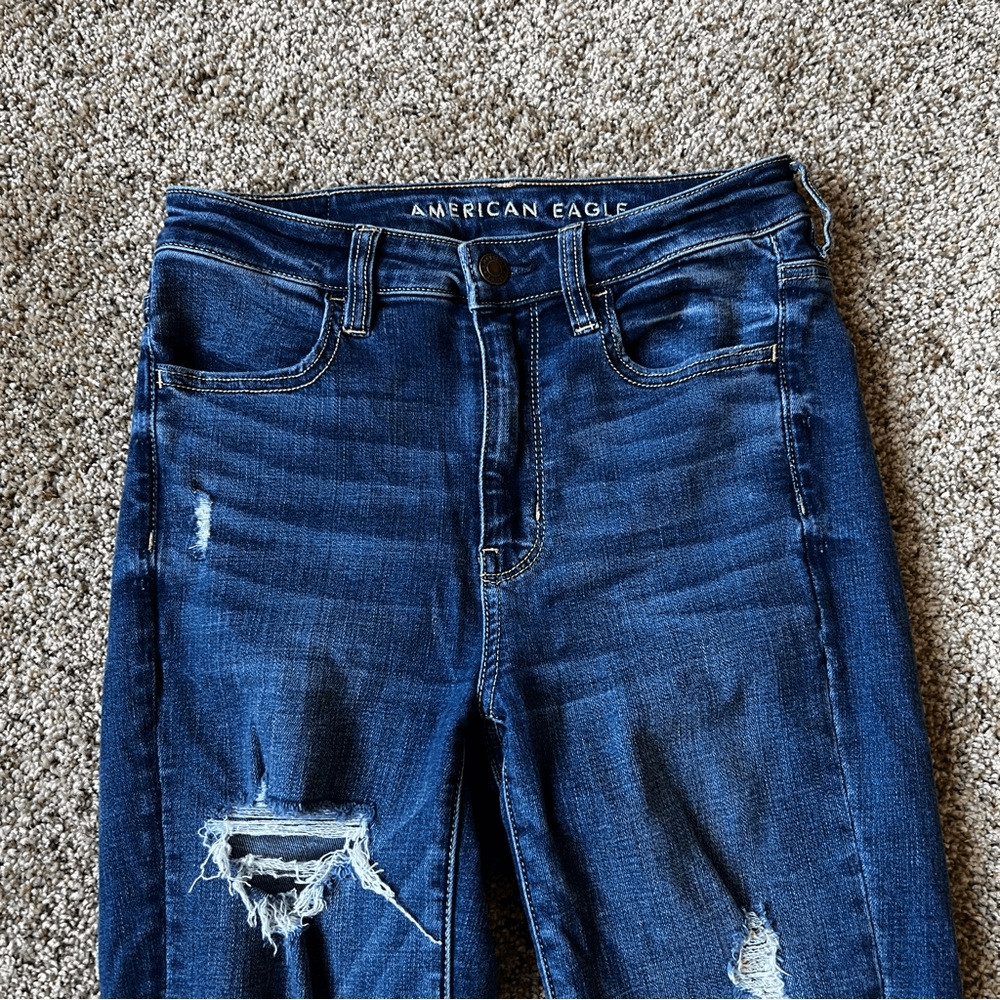 American Eagle Super Stretch Ripped Super Hi-Rise Jegging Jeans Size 2