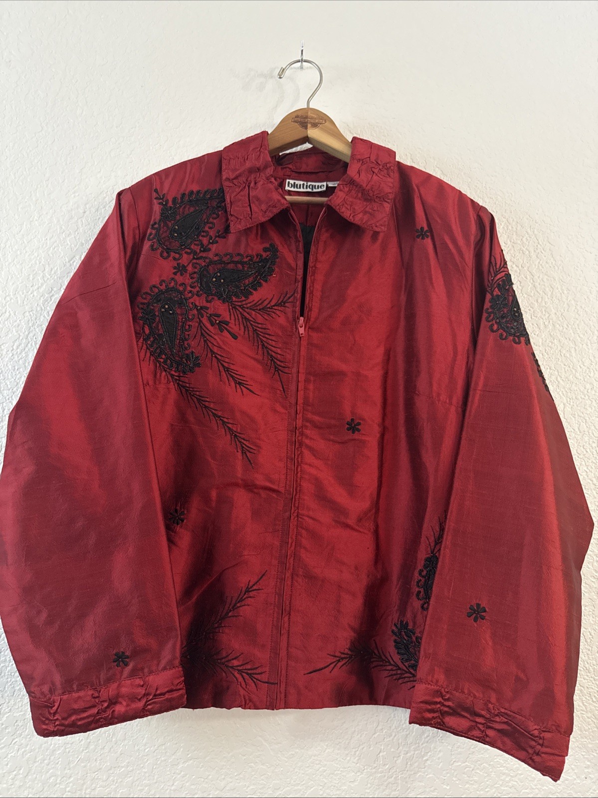 Vintage Blutique Red Embroidered Faux Silk Jacket | Beaded | XL | NWOT