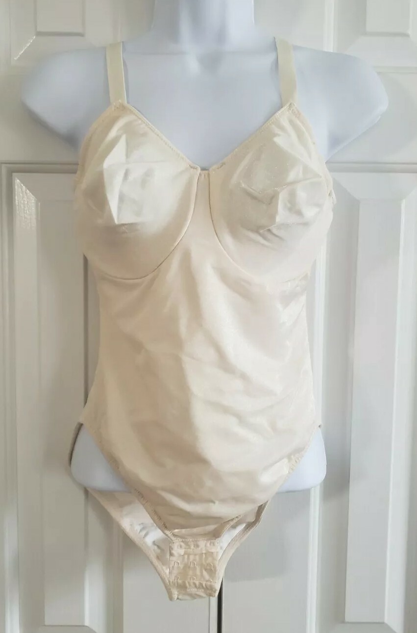 Vanity Fair VTG teddy shape wear Coquette bodysuit shimmer 36 D Ivory Ethereal