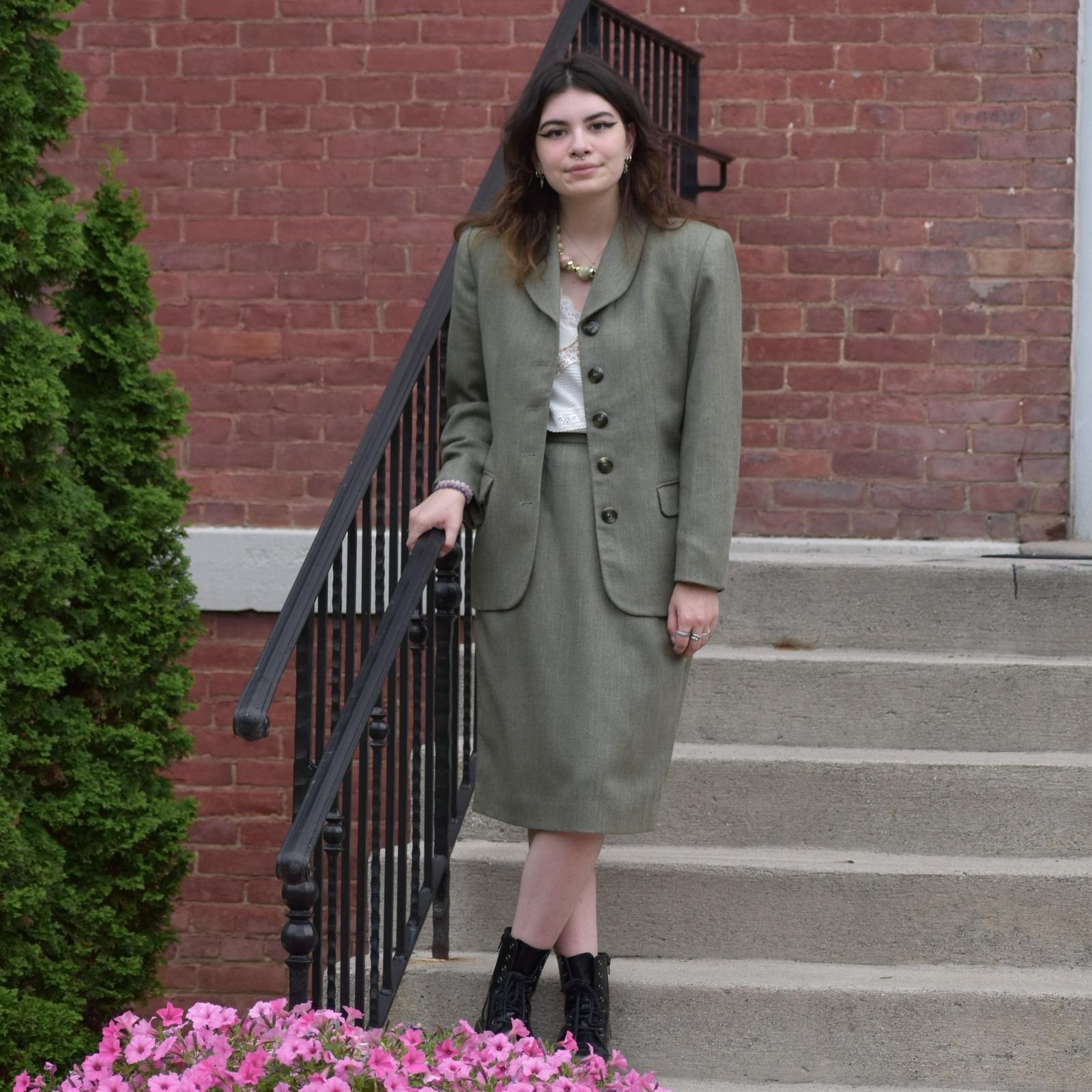 Vintage 90s Jacobson’s Herringbone Skirt Suit Olive Green Size 8 Office Classic