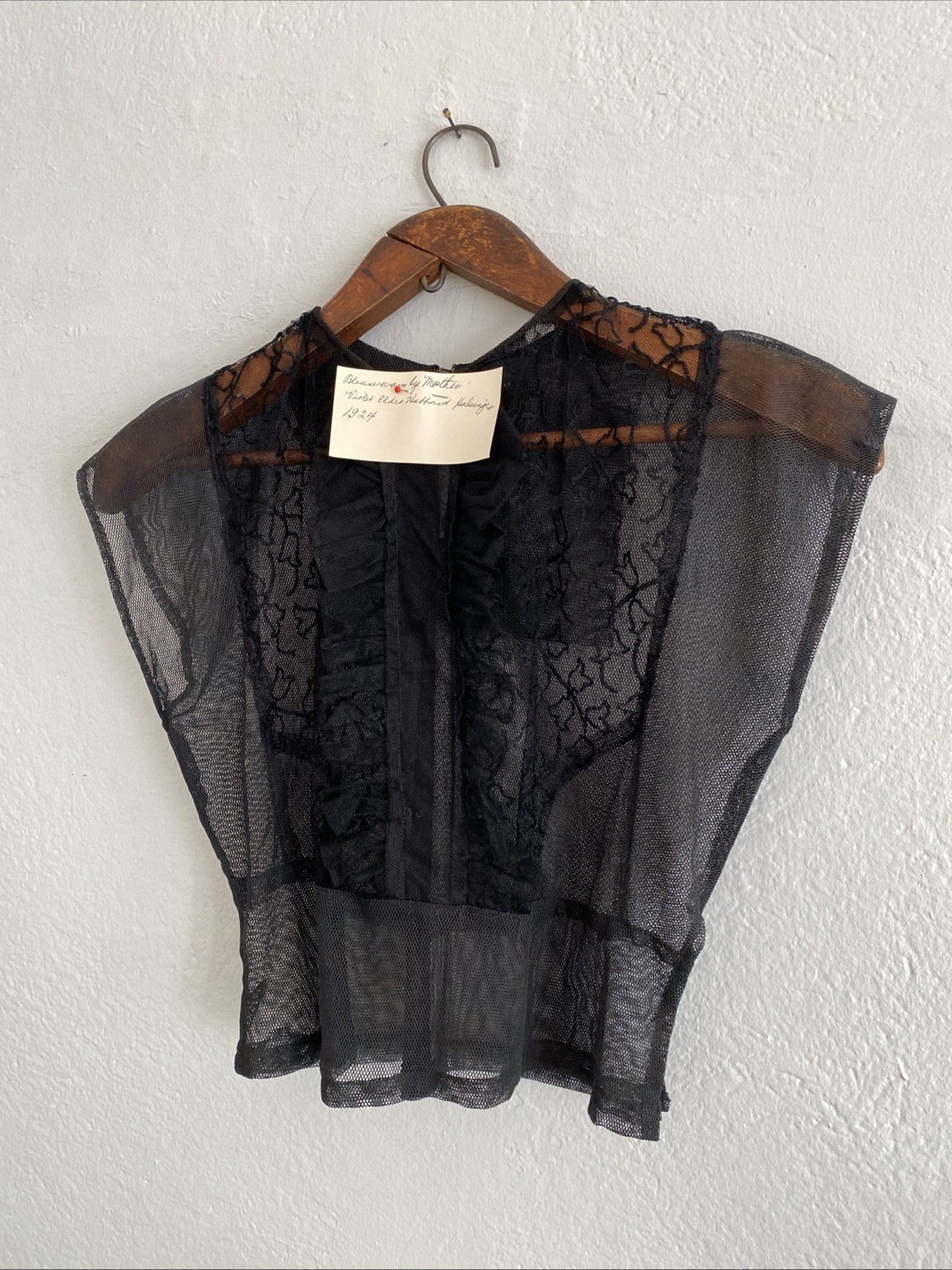 Vintage 20s Sheer Net Tulip Embroider Ruffle Top w/ Antique Keepsake Note Sz S M