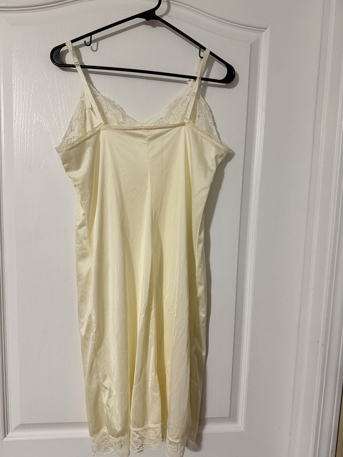 Vintage Kayser Full Slip Size 40 Ivory Lace Trim Nylon USA Lingerie Nightgown