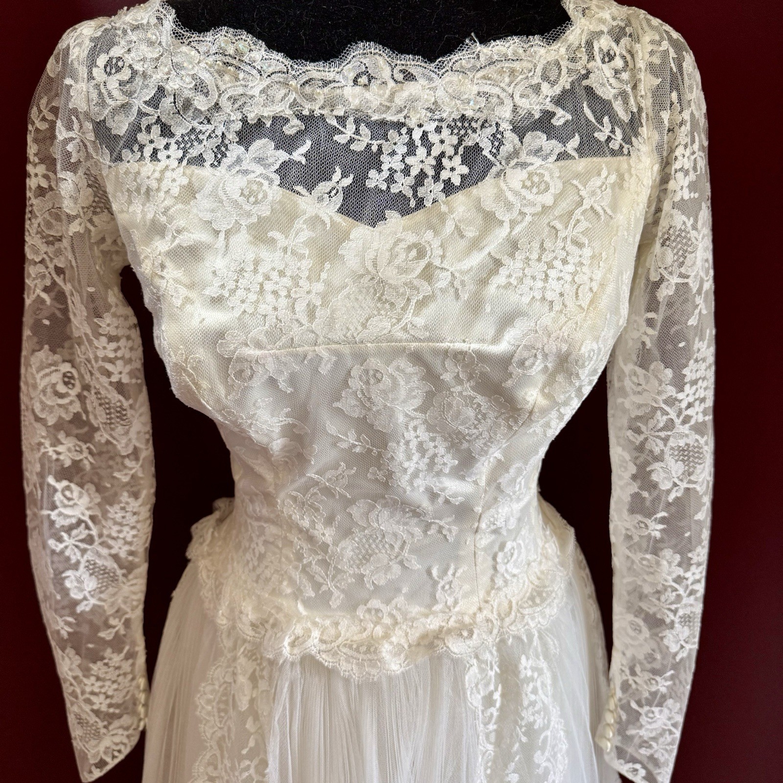 VTG 50s MCM Ivory Cupcake Accordion Tulle Lace Satin Wedding Dress & Headpiece