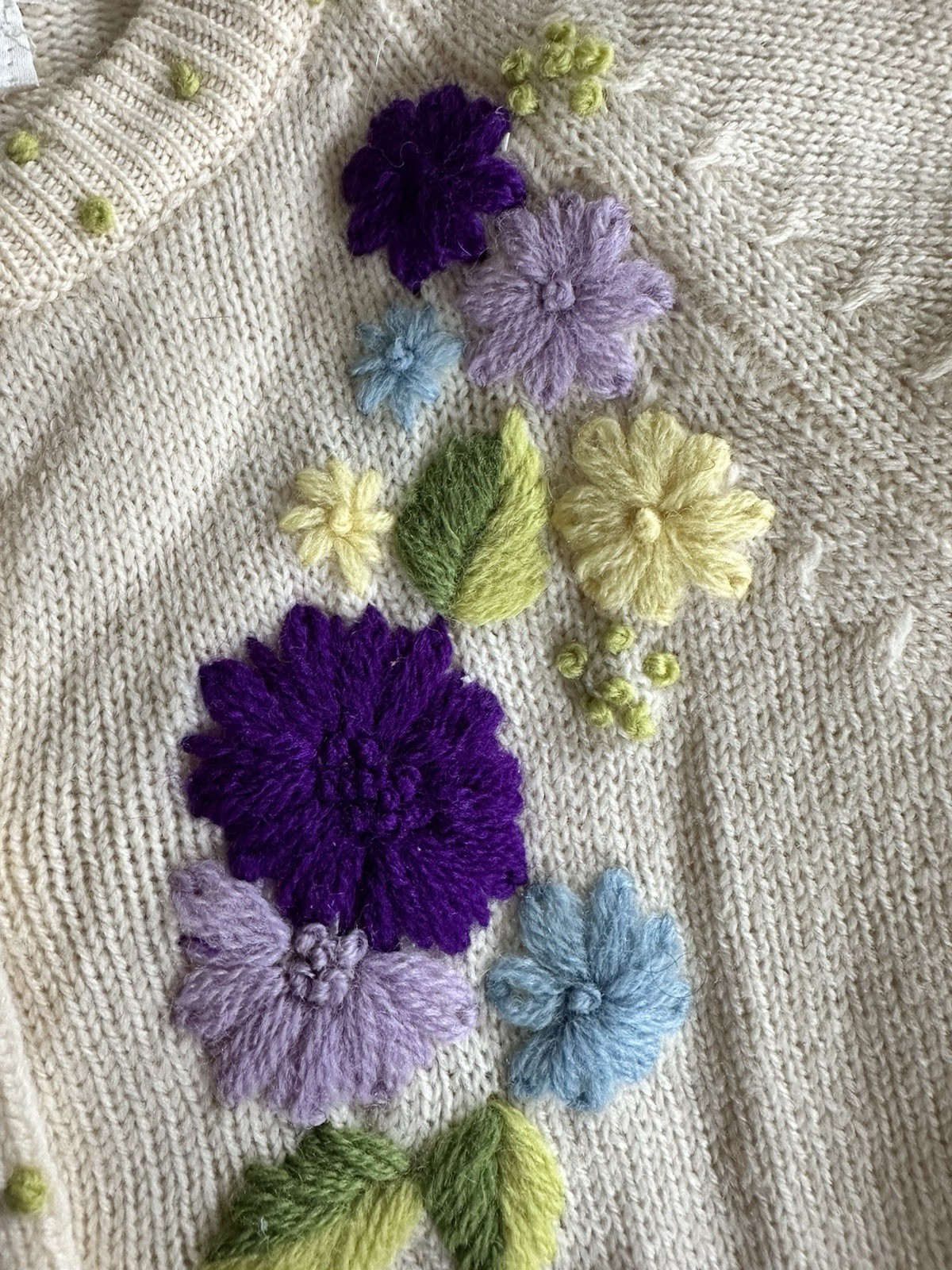 MCM 60’s Virgin wool Cardigan Grandma Granny Core Hand Embroidered Floral 38