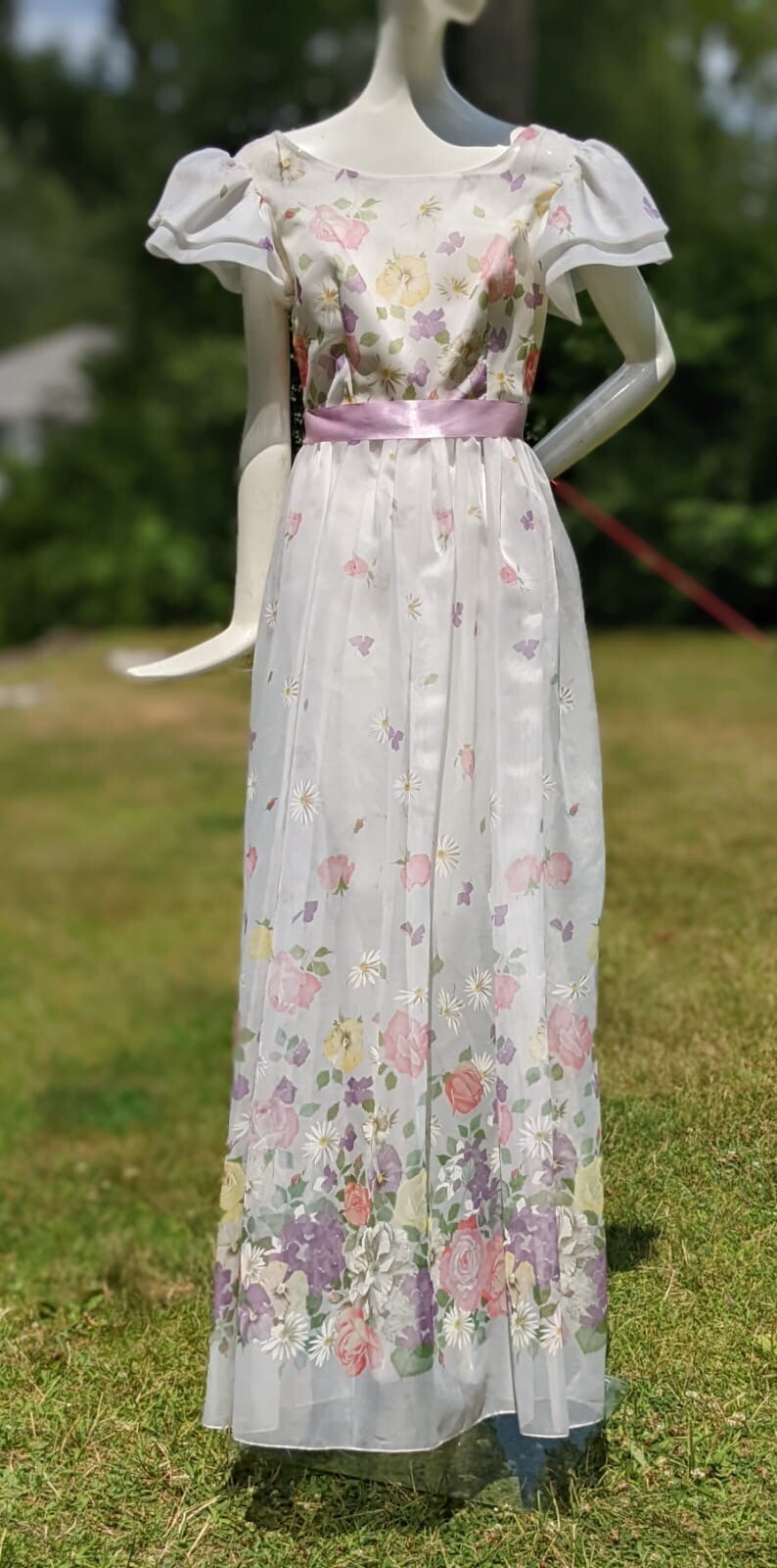 ROMANTIC VINTAGE 1970’S FLORAL PRINT ORGANZA LONG DRESS W SATIN RIBBON BELT
