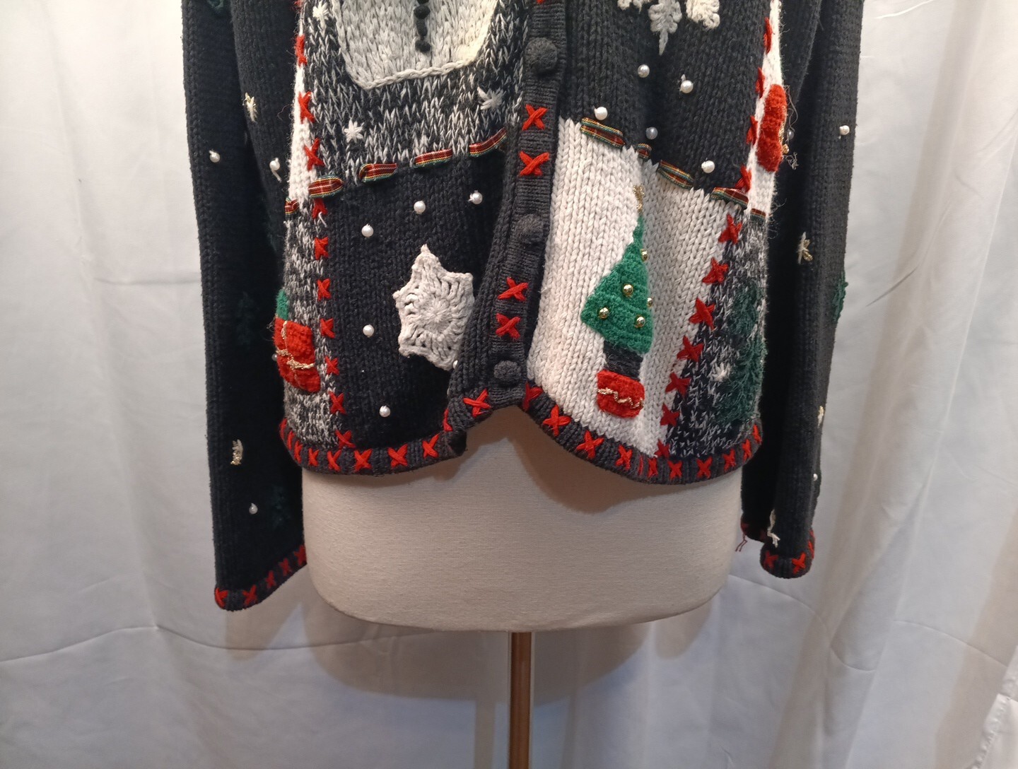 Designers Originals Studio Christmas Sweater Women’s M Ugly