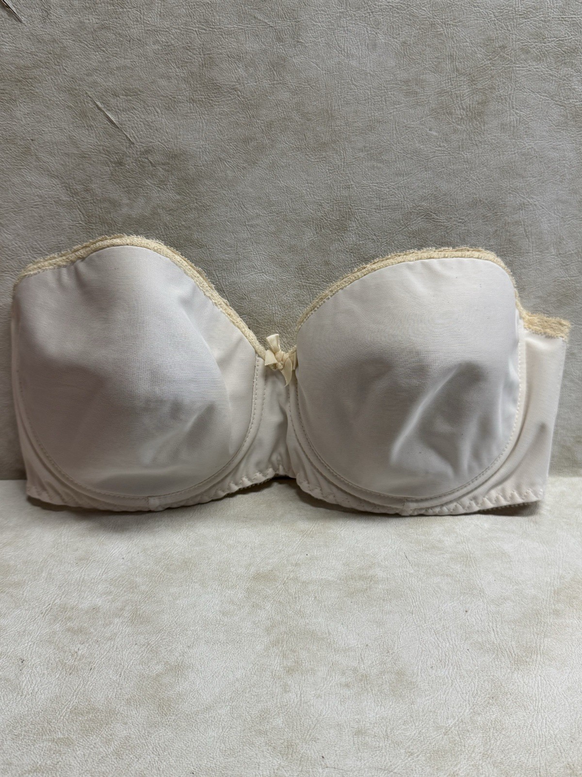 Vintage 1960s Henson Kickernick Bra sz 36D Strapless Underwire EUC