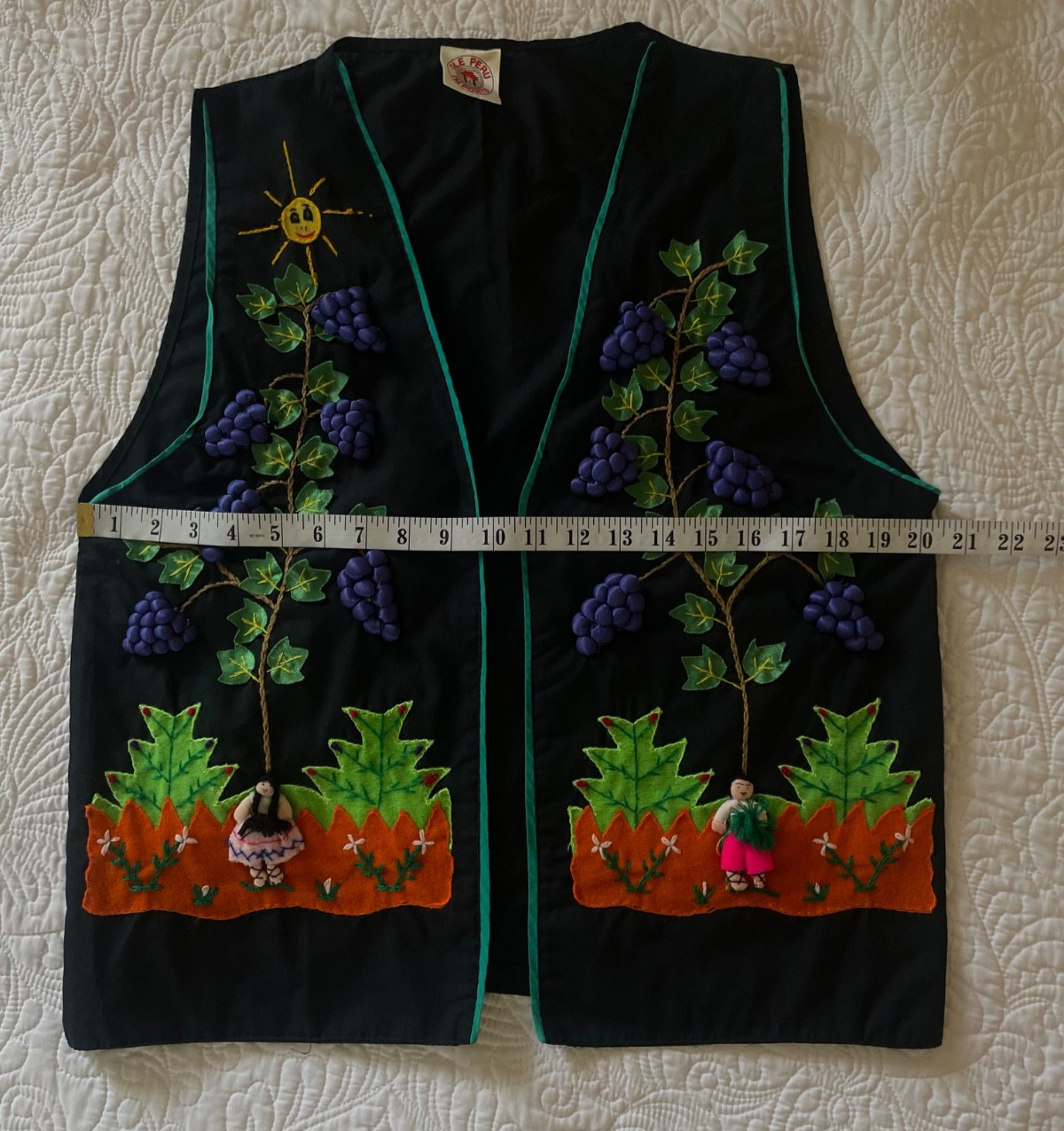 Vintage womens GRAPE VINE 3-D wine Vest Folk Art Ole Peru Imports black S M L os