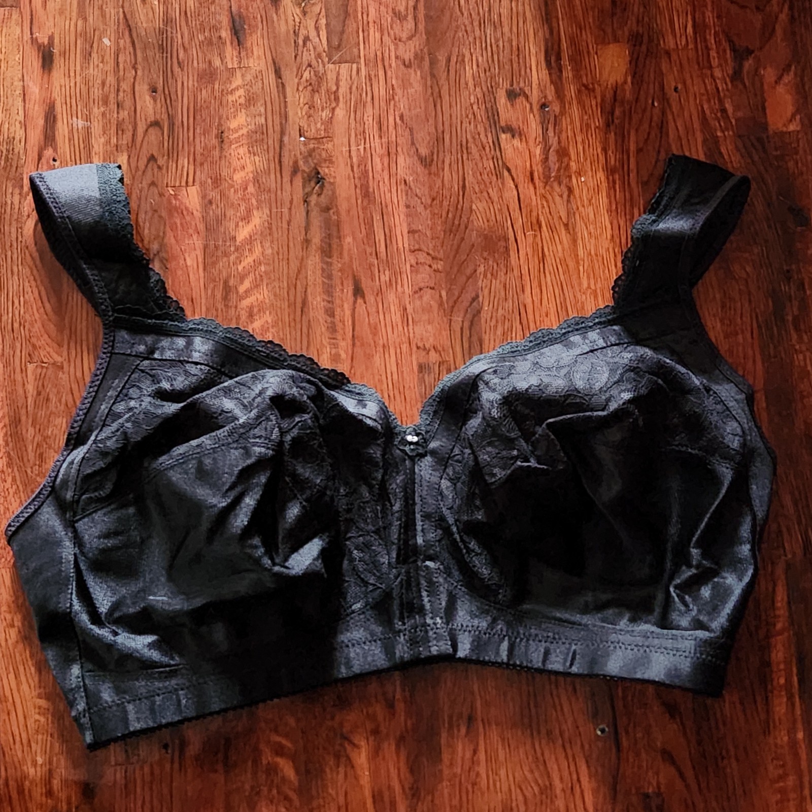 Vintage Carnival Black Soft Cup Bra 38dd Floral Padded Straps Wire Free ILGWU