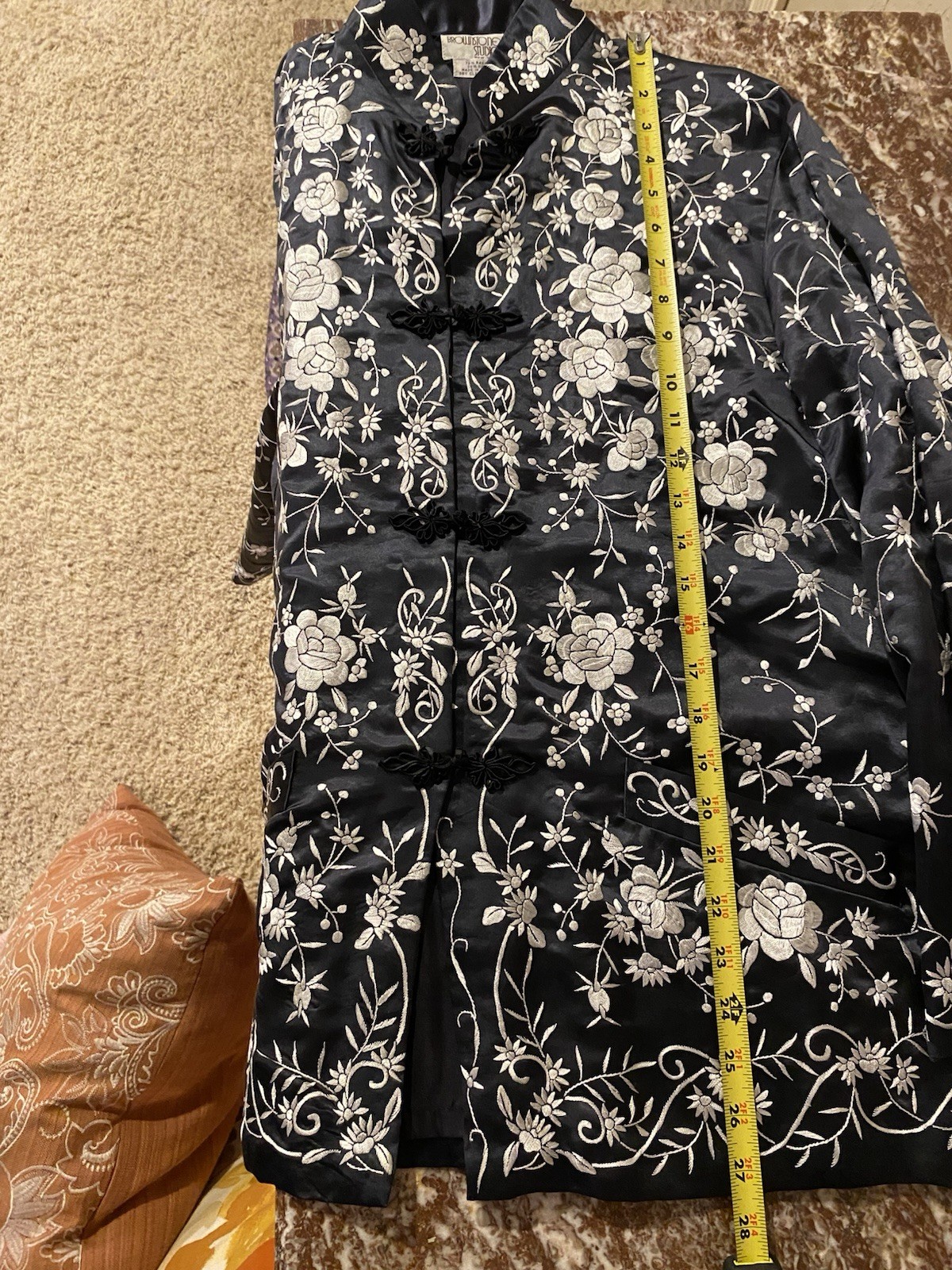 Vintage Brownstone Studio New York Silk Embroidered Chinese Tang Jacket Mandarin