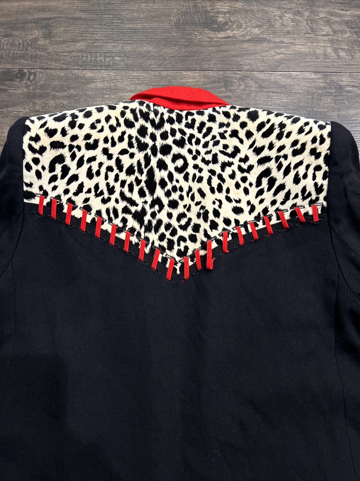 Vintage CRISCIONE New York Blazer Jacket Sz M Red and Black Animal Print